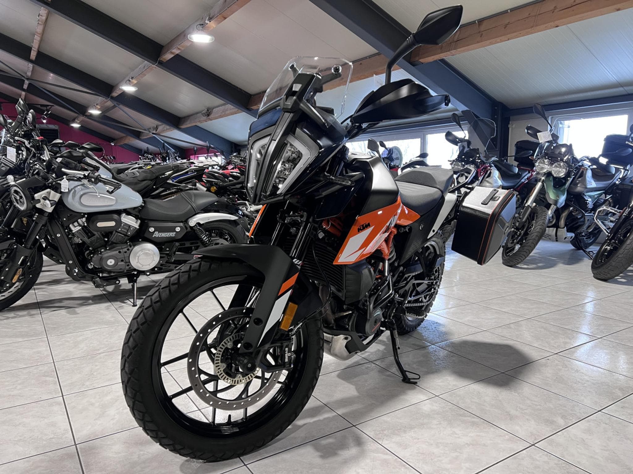 KTM 390 Duke (2024) - Foto 3