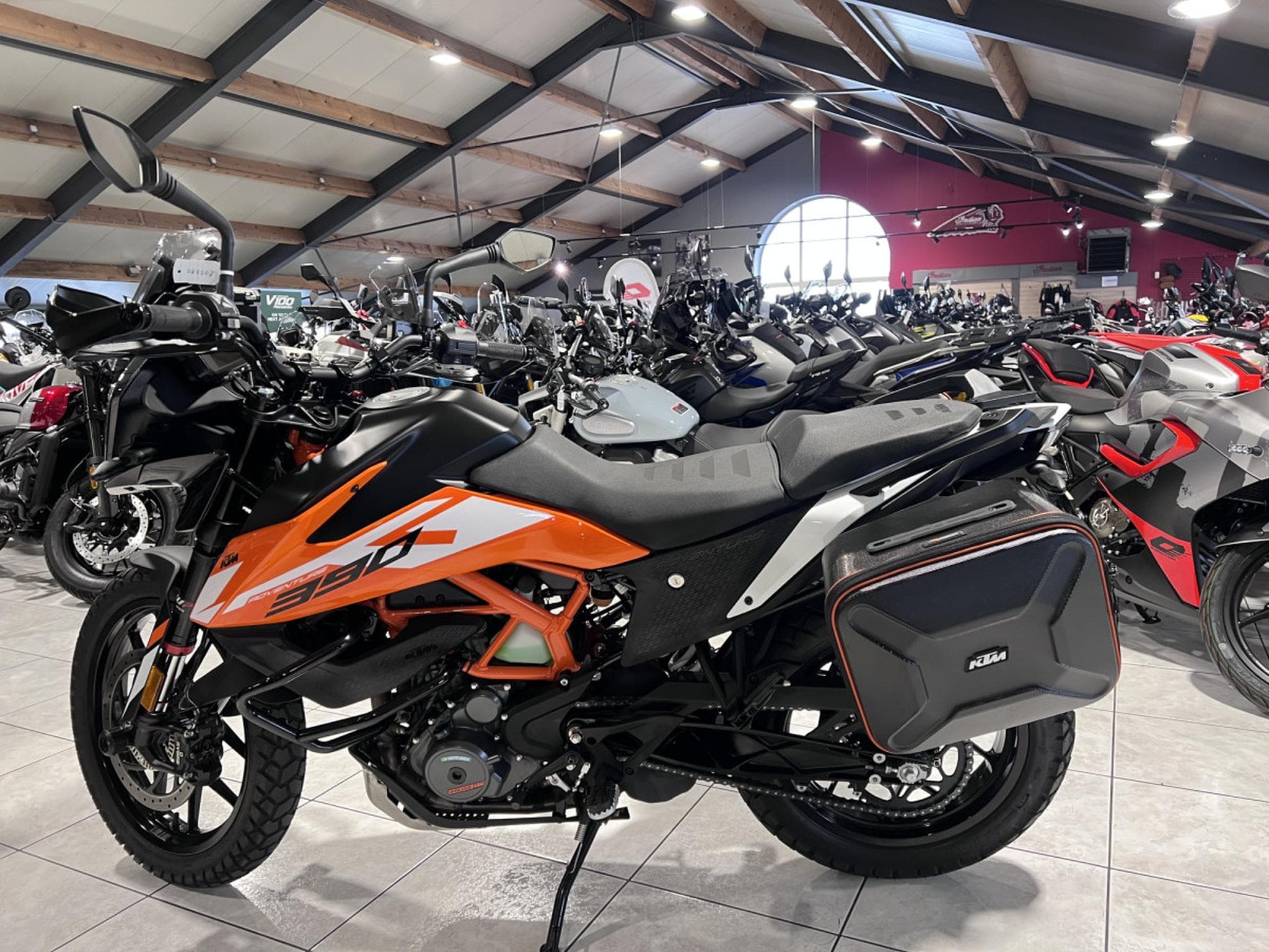 KTM 390 Duke (2024) - Foto 5
