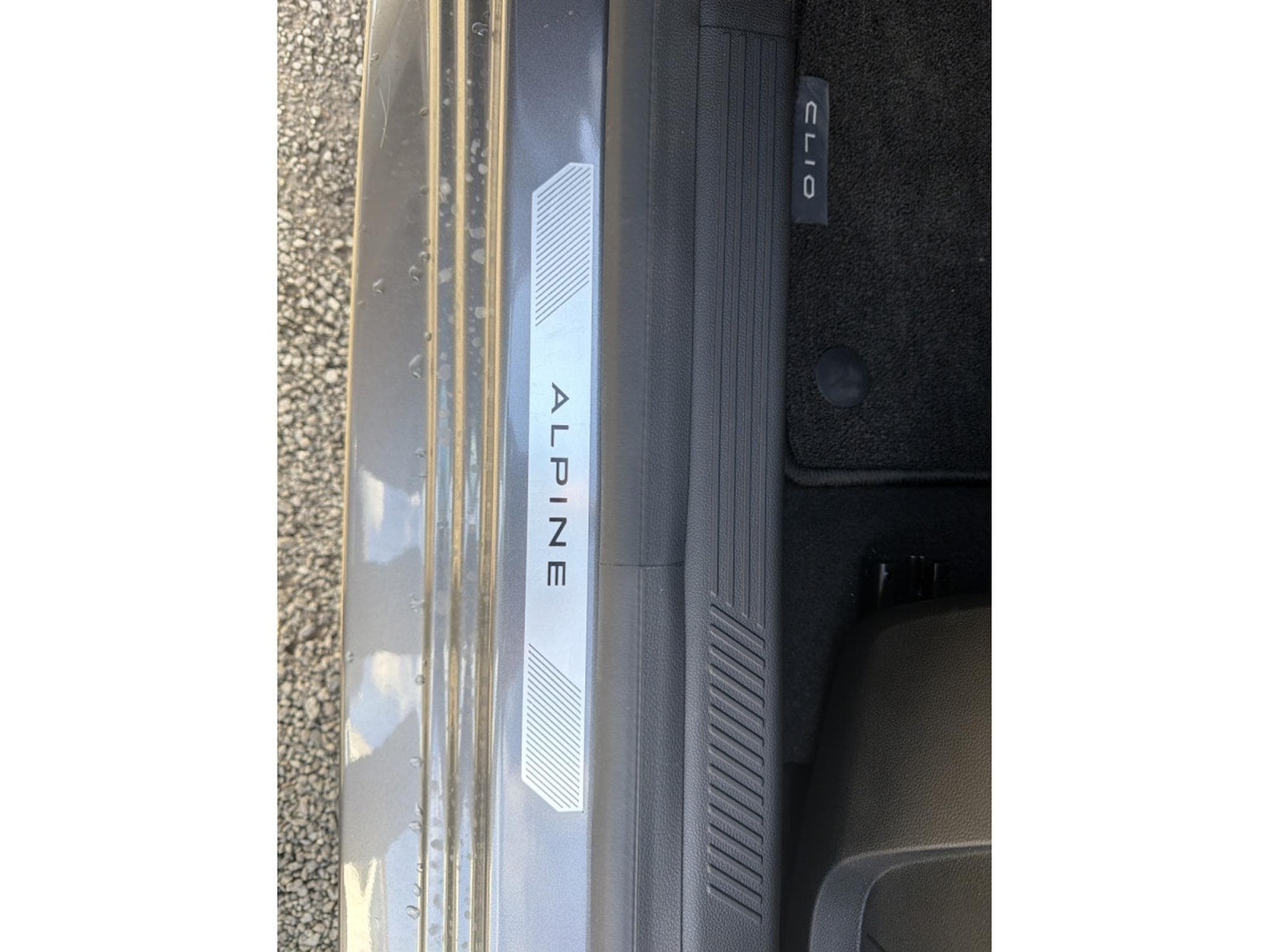 Renault Clio 1.8 TCE FULL HYBRID E-TECH 160 ESPRIT ALPINE (2026) - Photo 14