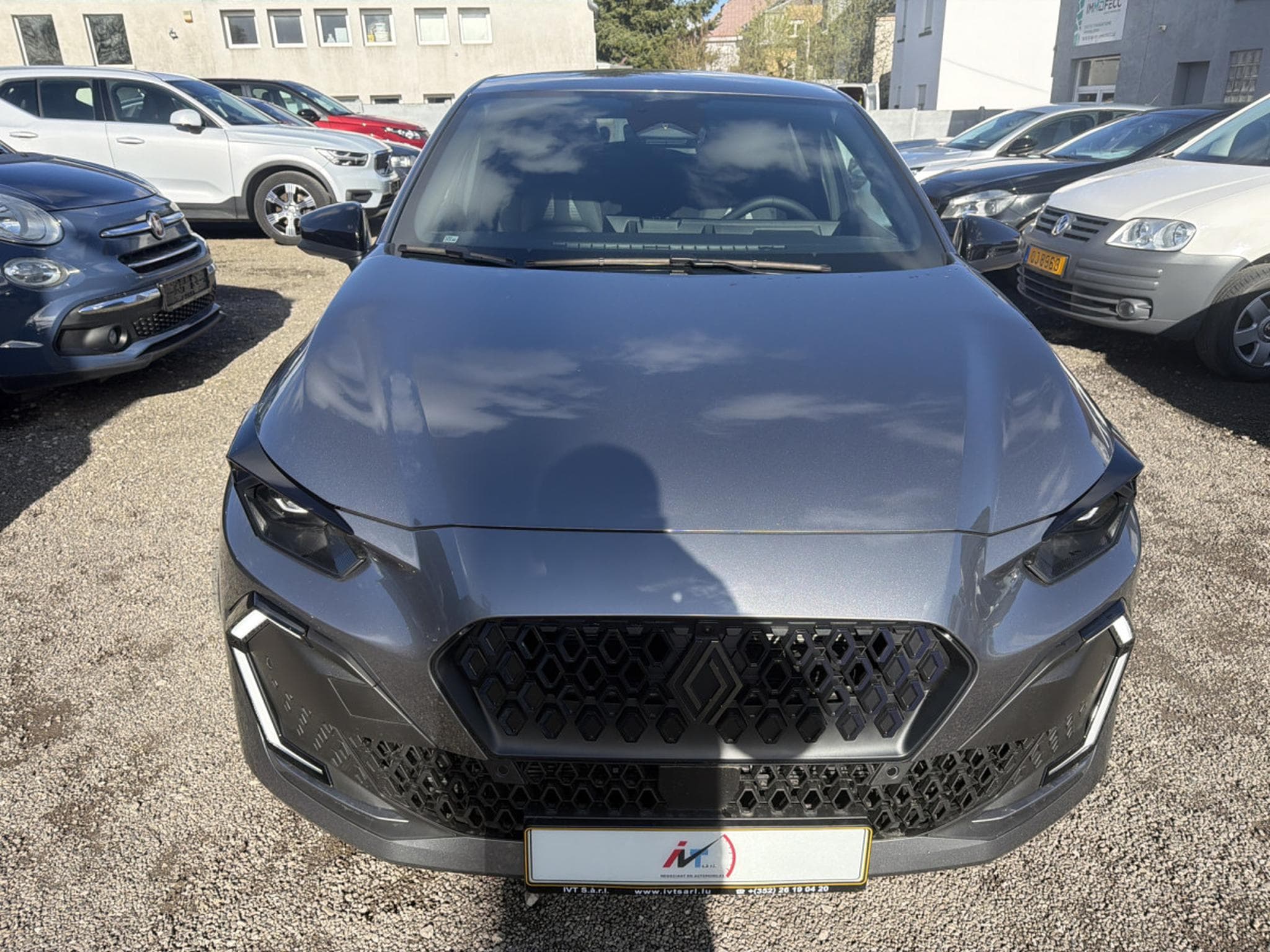 Renault Clio 1.8 TCE FULL HYBRID E-TECH 160 ESPRIT ALPINE (2026) - Photo 2