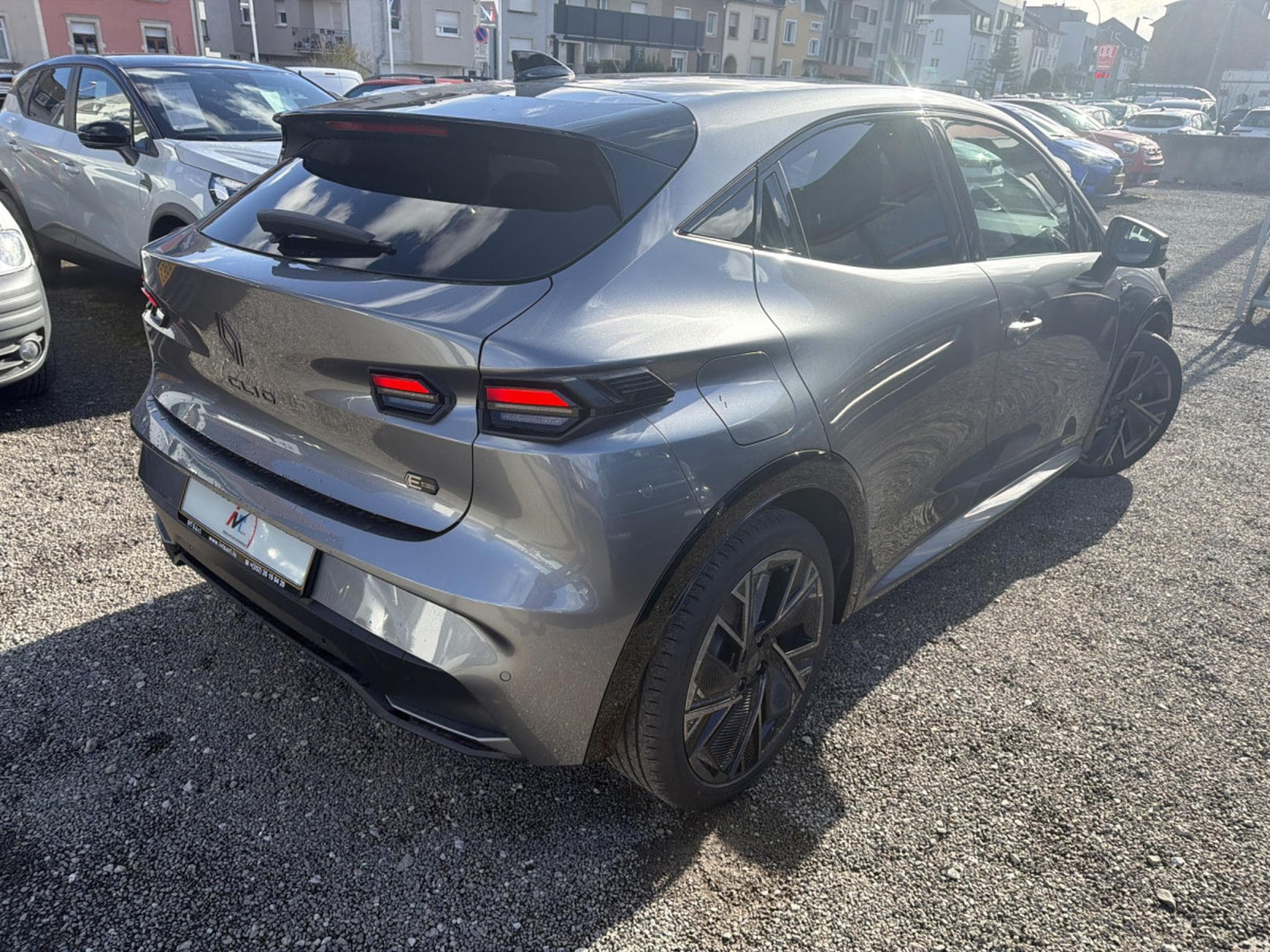 Renault Clio 1.8 TCE FULL HYBRID E-TECH 160 ESPRIT ALPINE (2026) - Photo 7