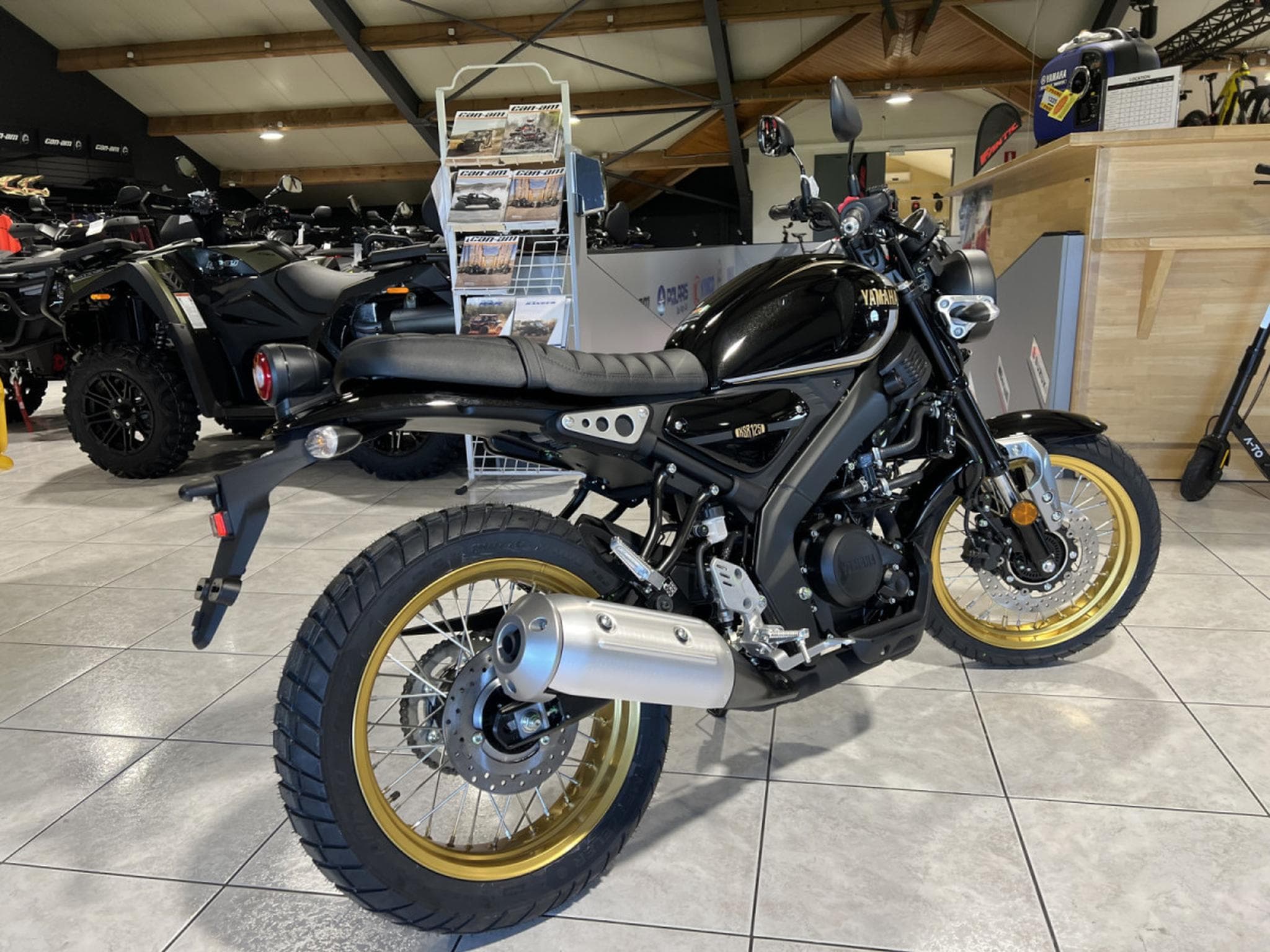 Yamaha XSR Legacy (2026) - Foto 3