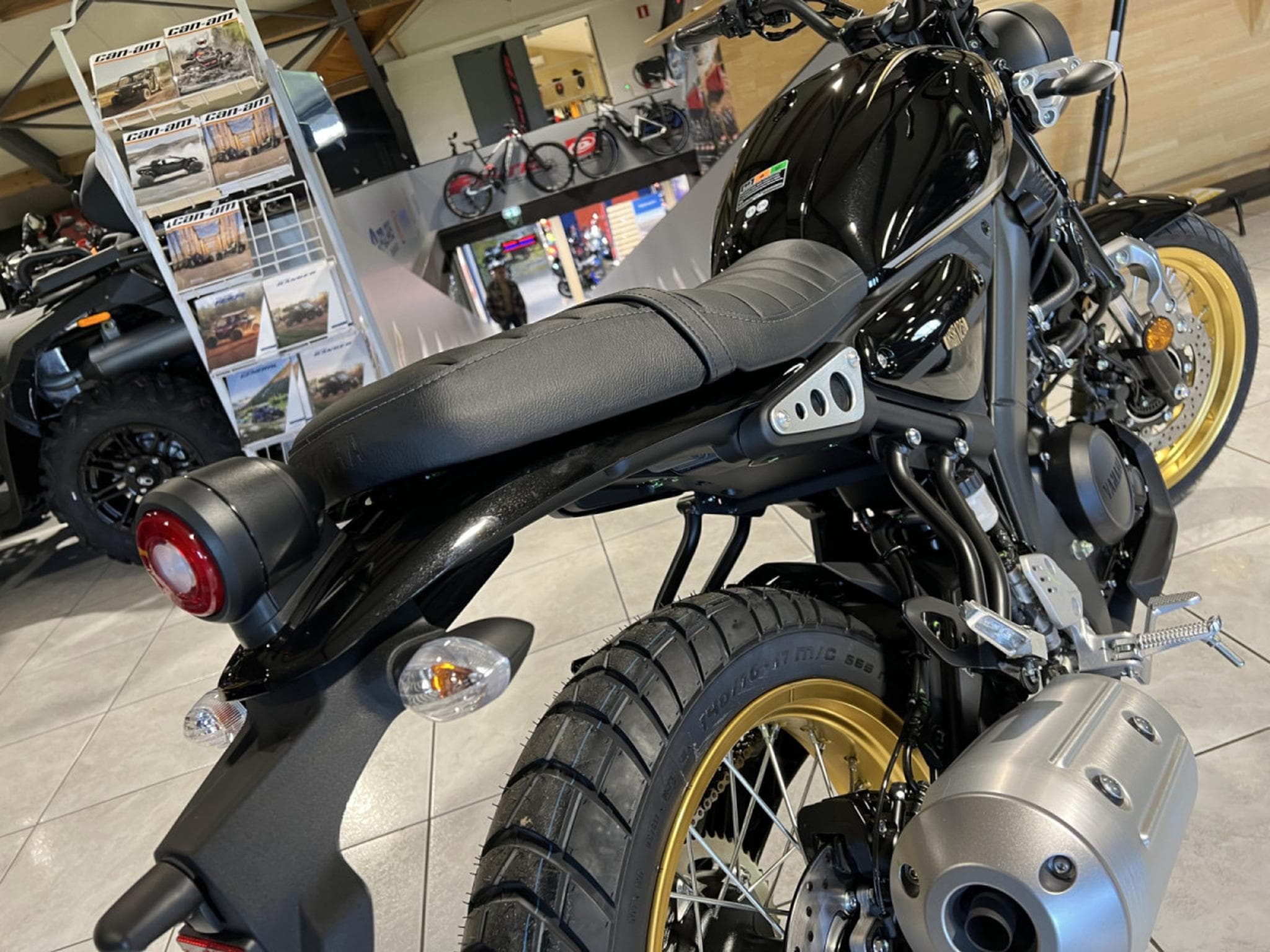 Yamaha XSR Legacy (2026) - Foto 5