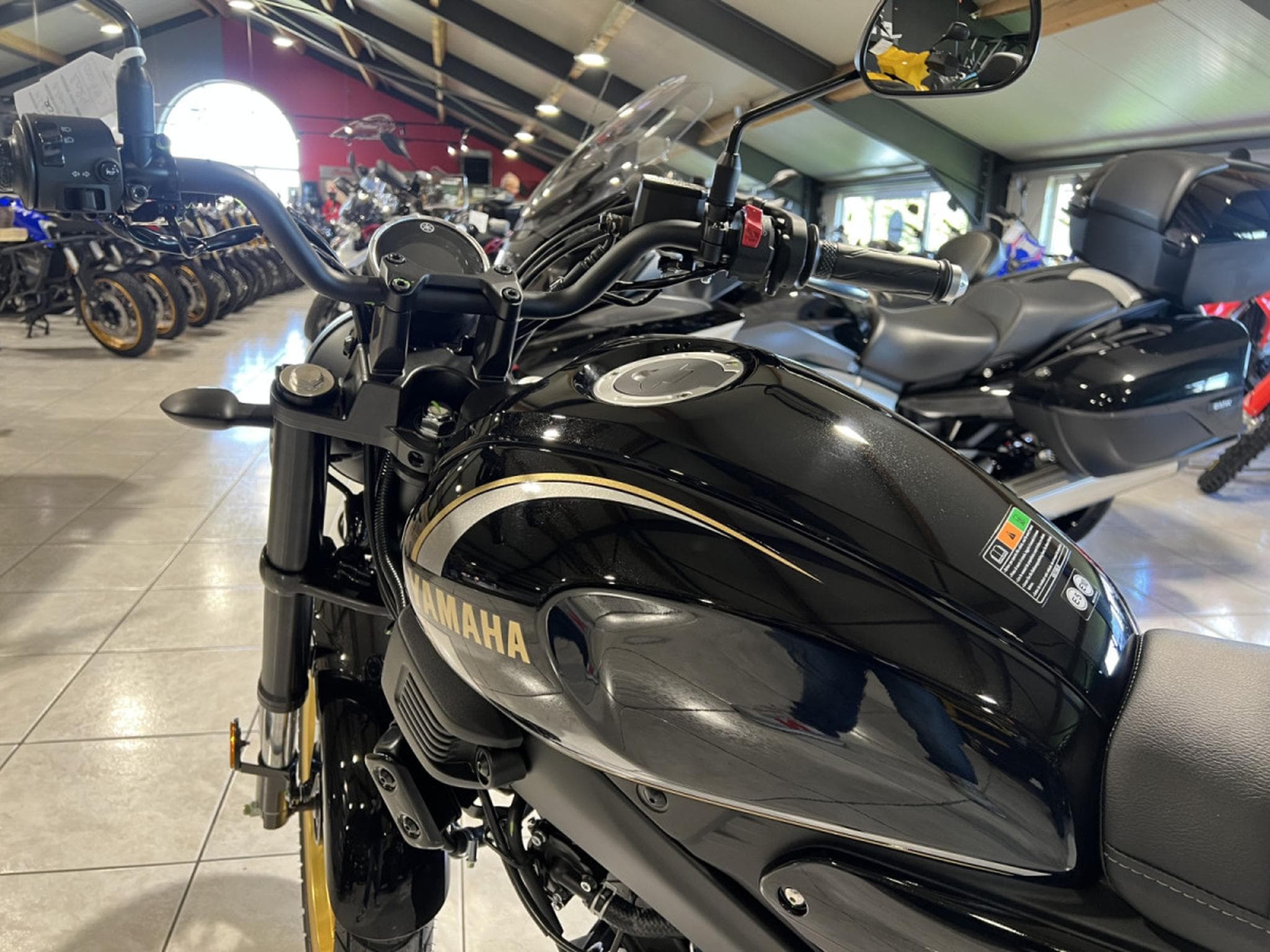 Yamaha XSR Legacy (2026) - Foto 6