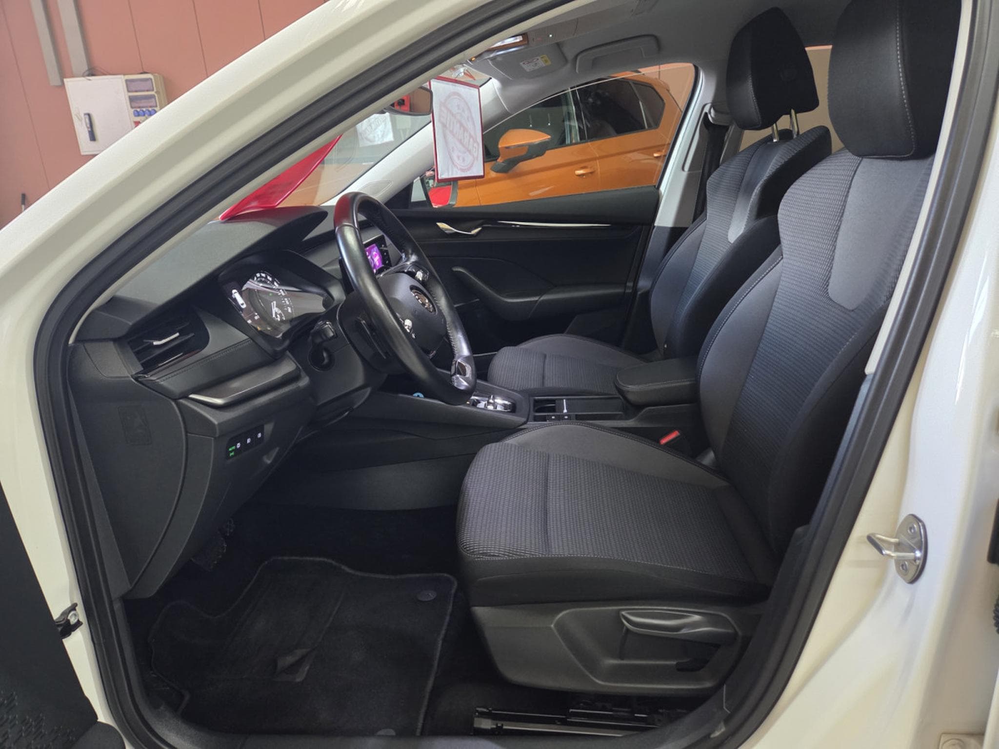 Skoda Octavia TDI 150CV DSG (2020) - Photo 7