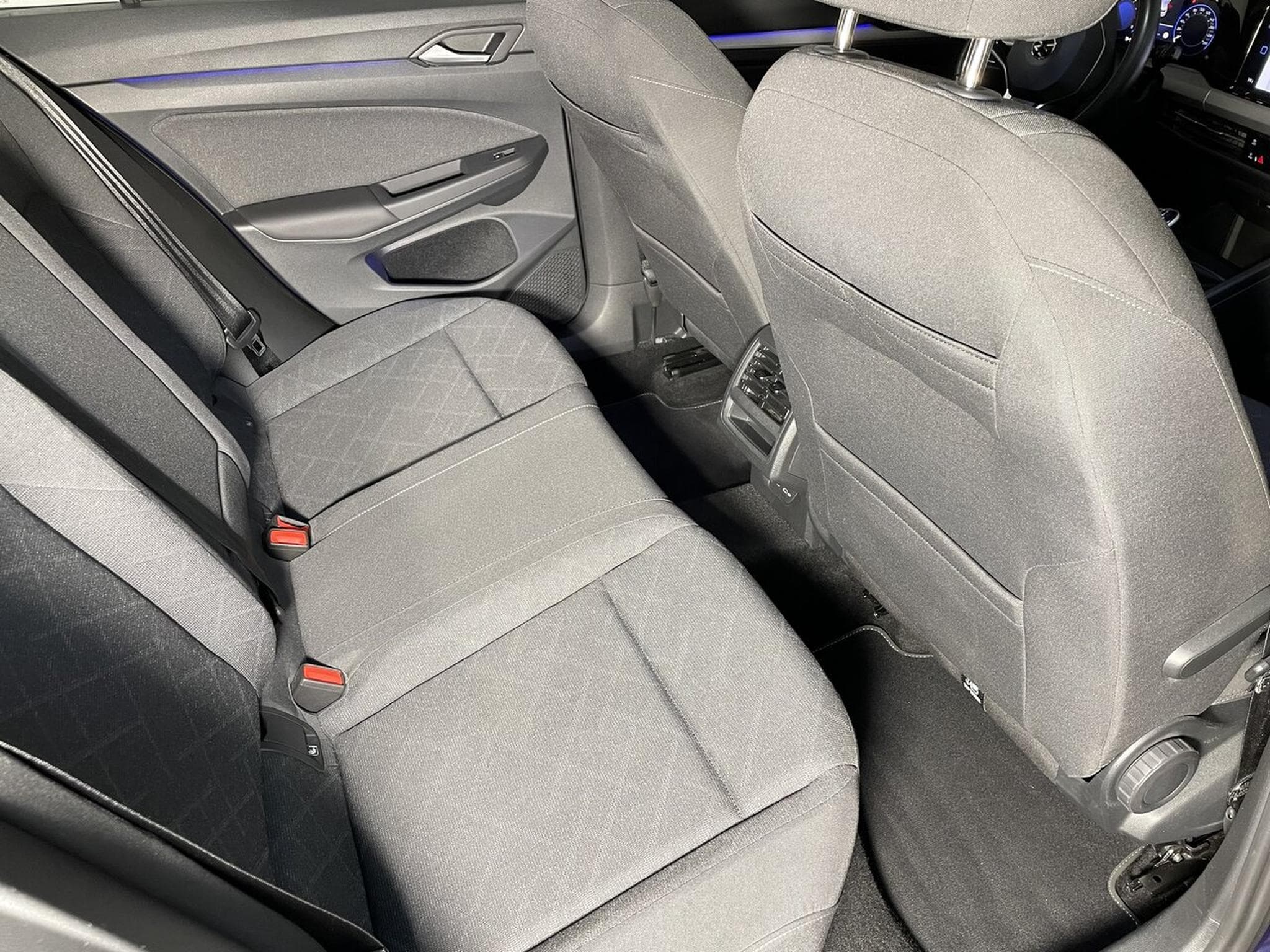 VW Golf VIII 1.0 TSI 110 LIFE GPS CARPLAY VIRTUAL COCKPIT (2022) - Photo 13