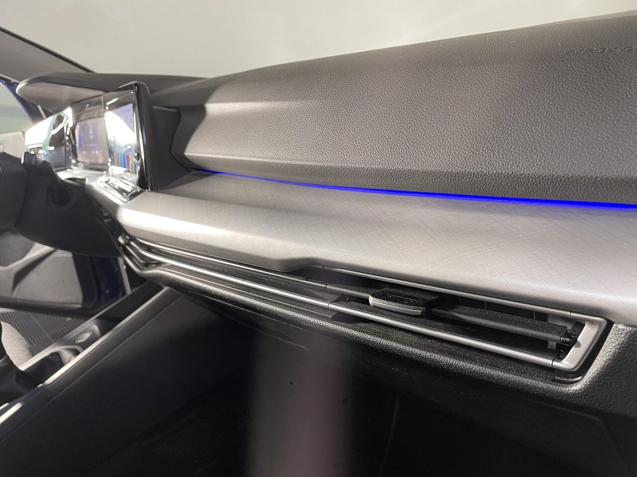 VW Golf VIII 1.0 TSI 110 LIFE GPS CARPLAY VIRTUAL COCKPIT (2022) - Photo 7