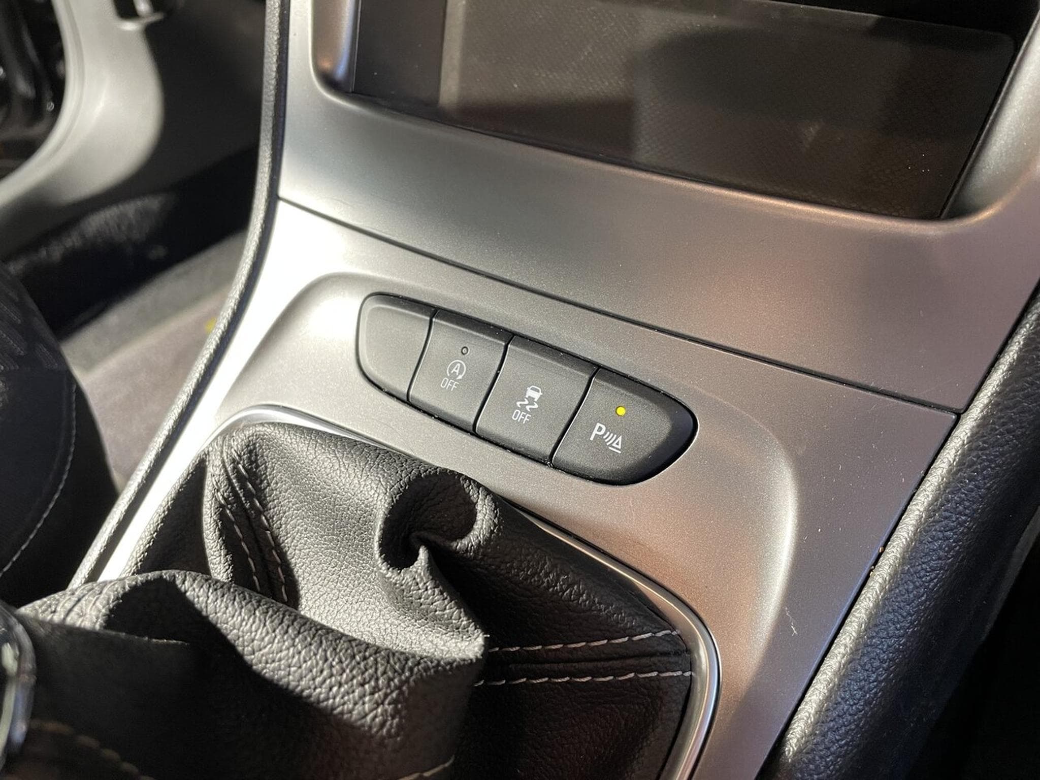 Opel Astra 1.5 D 105 CV EDITION GPS CARPLAY (2020) - Photo 8