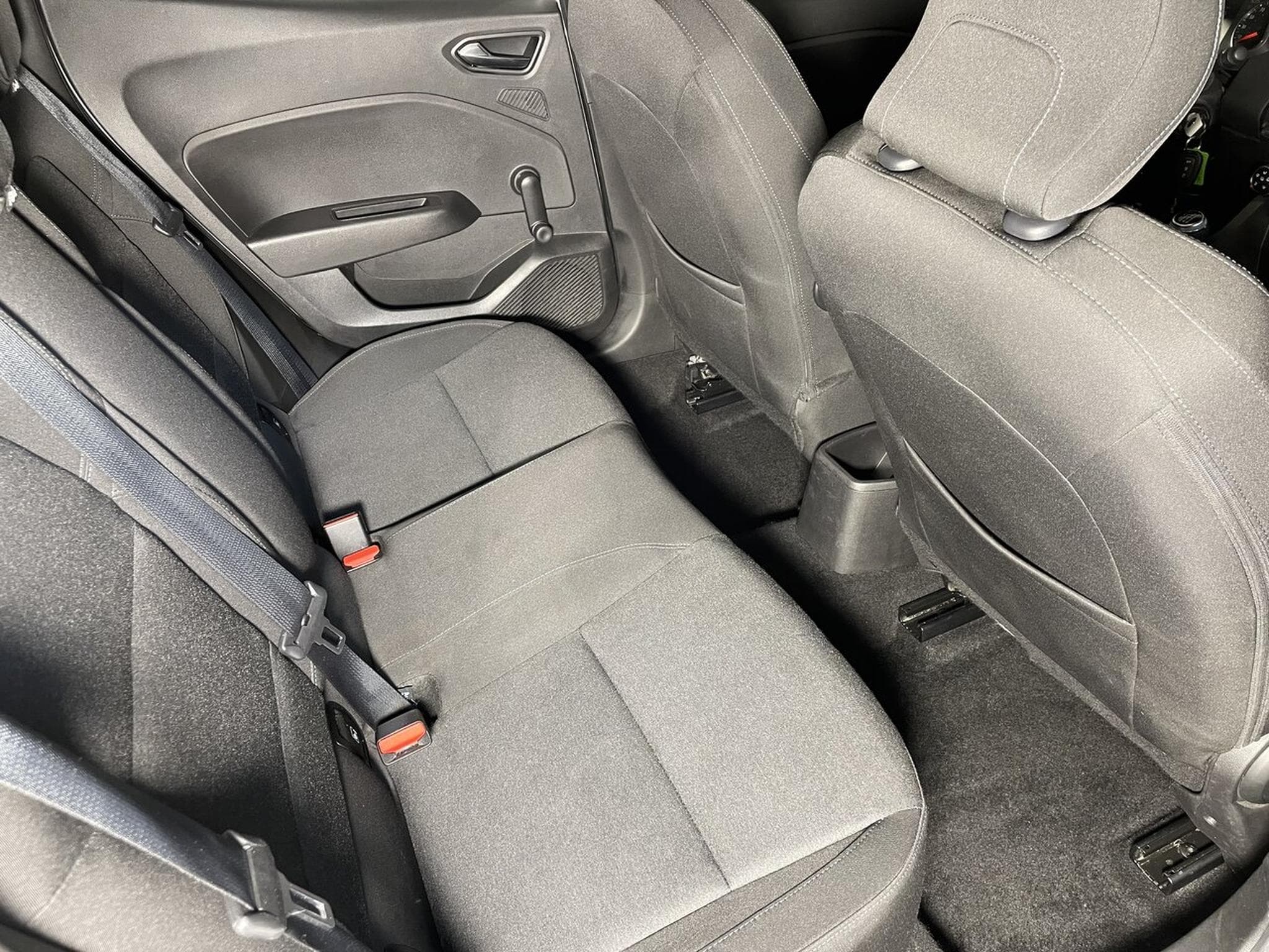 Renault Clio V 1.0 TCE 90 CORPORATE GPS CARPLAY (2021) - Photo 11