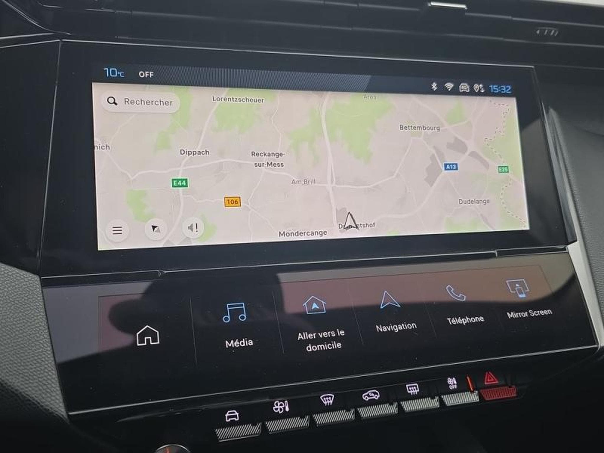 PEUGEOT 308 1.2 PureTech 130ch S&S Allure EAT8 (2024) - Photo 9