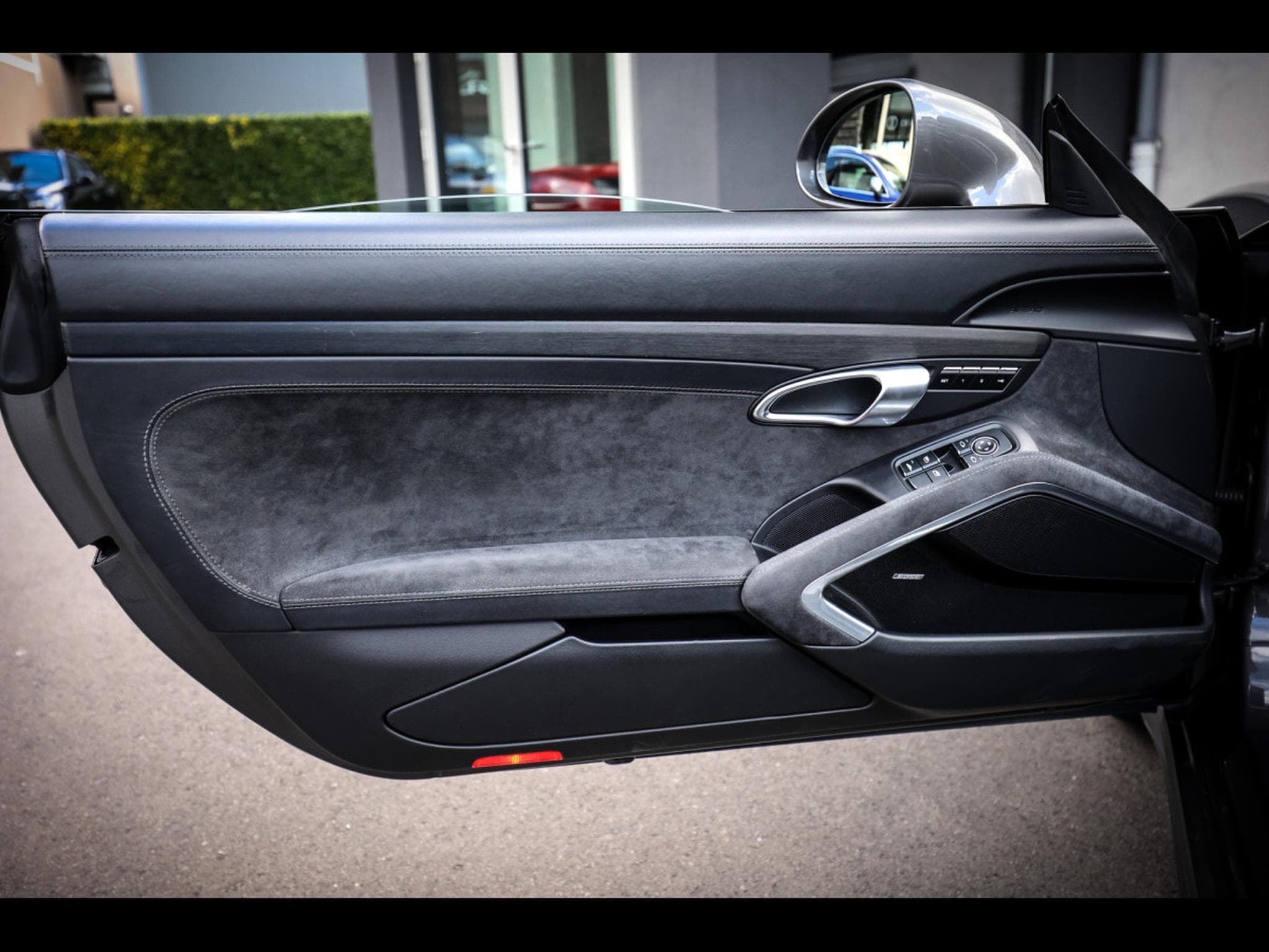 Porsche 911 (991.2) CARRERA GTS CABRIOLET PDK – PORSCHE APPROVED 01/2027 (2018) - Photo 8