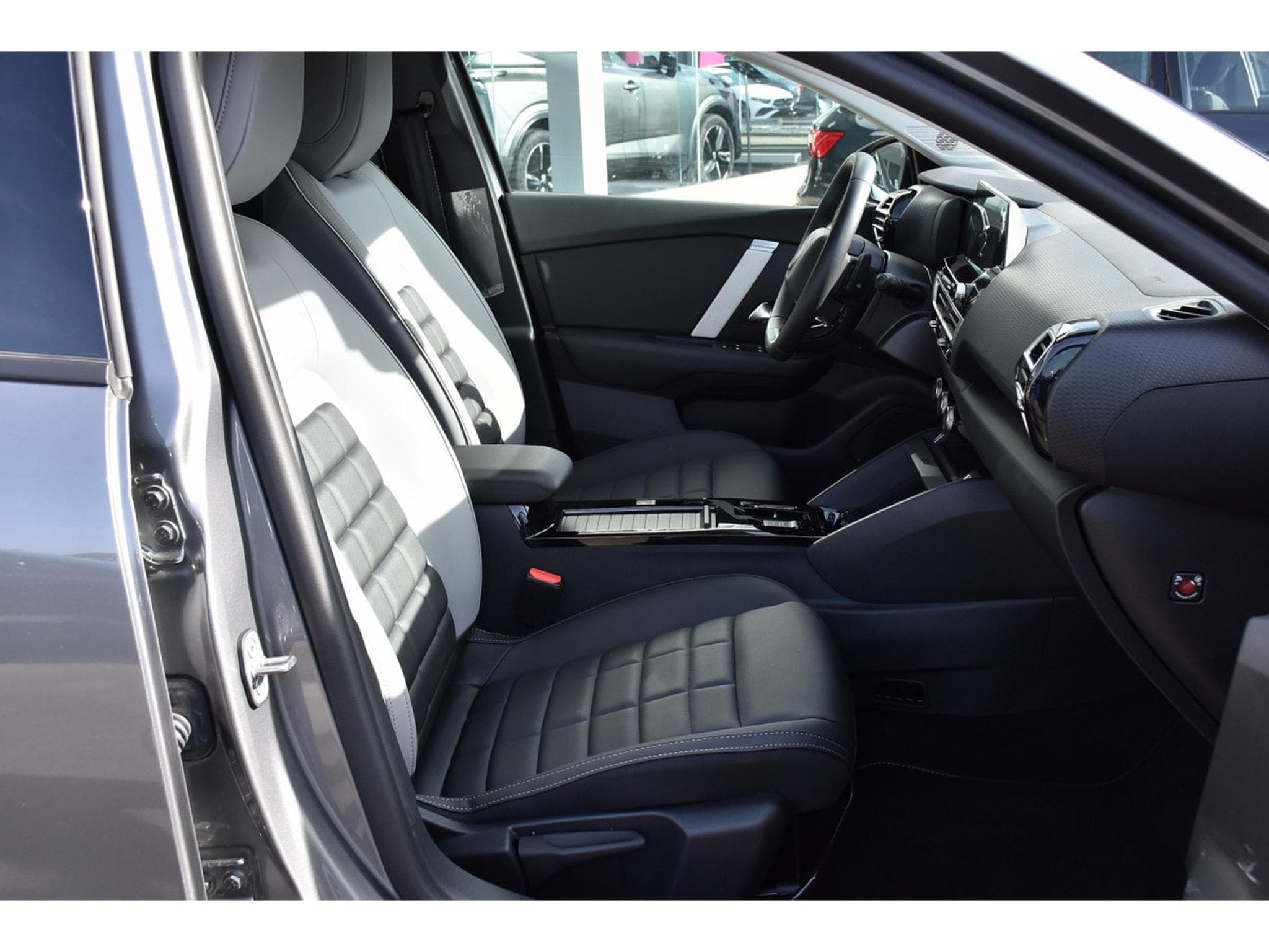 Citroën C4 1.2 MHEV MAX e-DCS6 ACC SIDE LANE HUD CAM360 1° MAIN (2025) - Foto 7