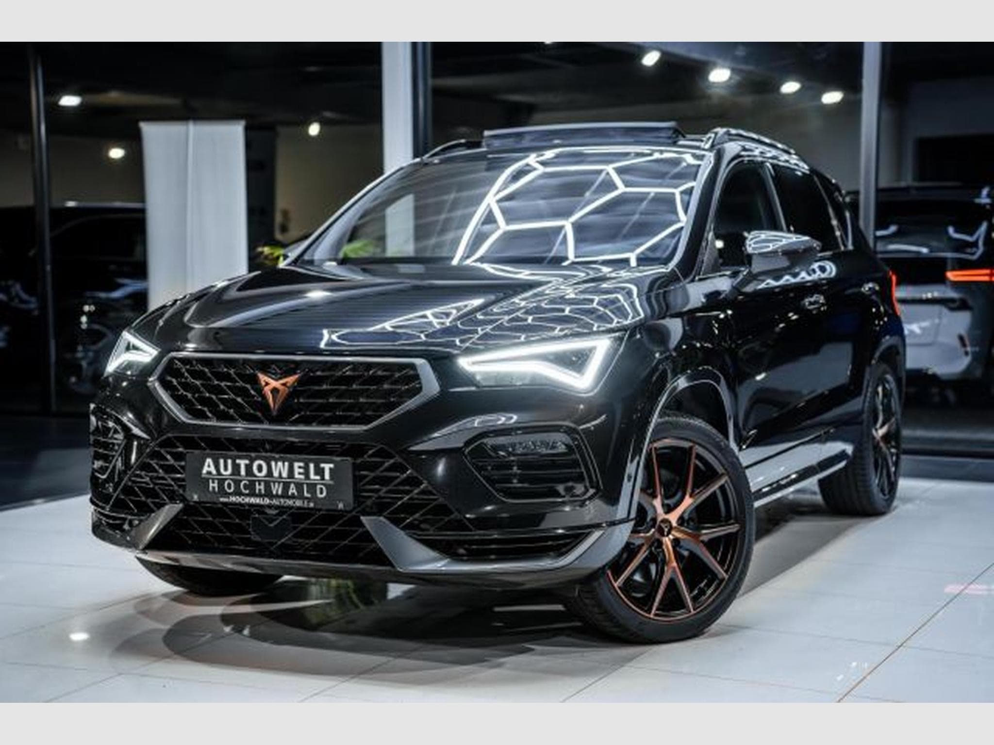 Cupra Ateca Ateca VZ 2.0 TSI DSG 4D NAVI LED RFK AHK PANO SS (2024) - Photo 2