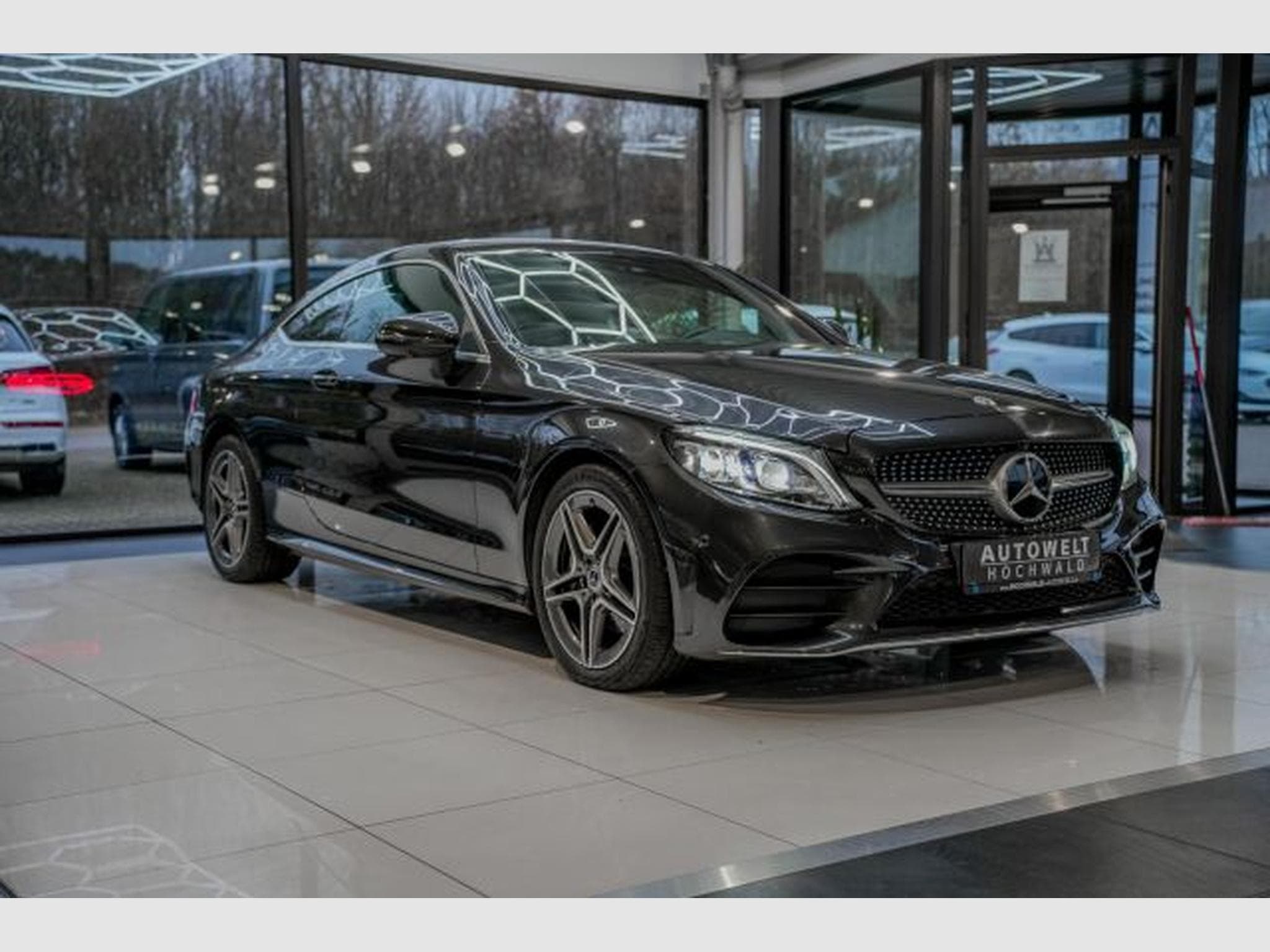 Mercedes C 220 C220d 9G troni 4Matic AMG-Line NAVI LED RFK 1.HD (2020) - Photo 4