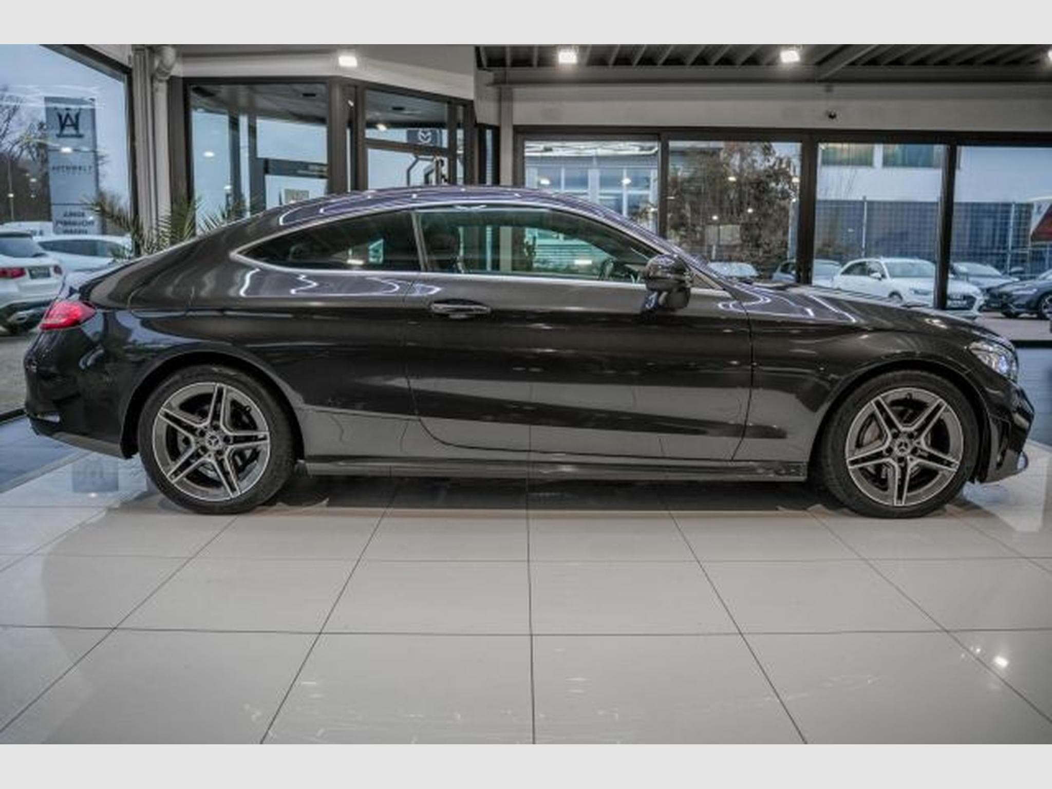 Mercedes C 220 C220d 9G troni 4Matic AMG-Line NAVI LED RFK 1.HD (2020) - Photo 5