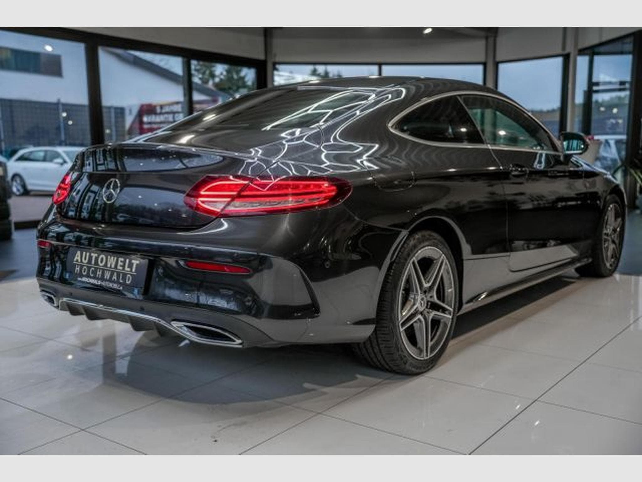 Mercedes C 220 C220d 9G troni 4Matic AMG-Line NAVI LED RFK 1.HD (2020) - Photo 6