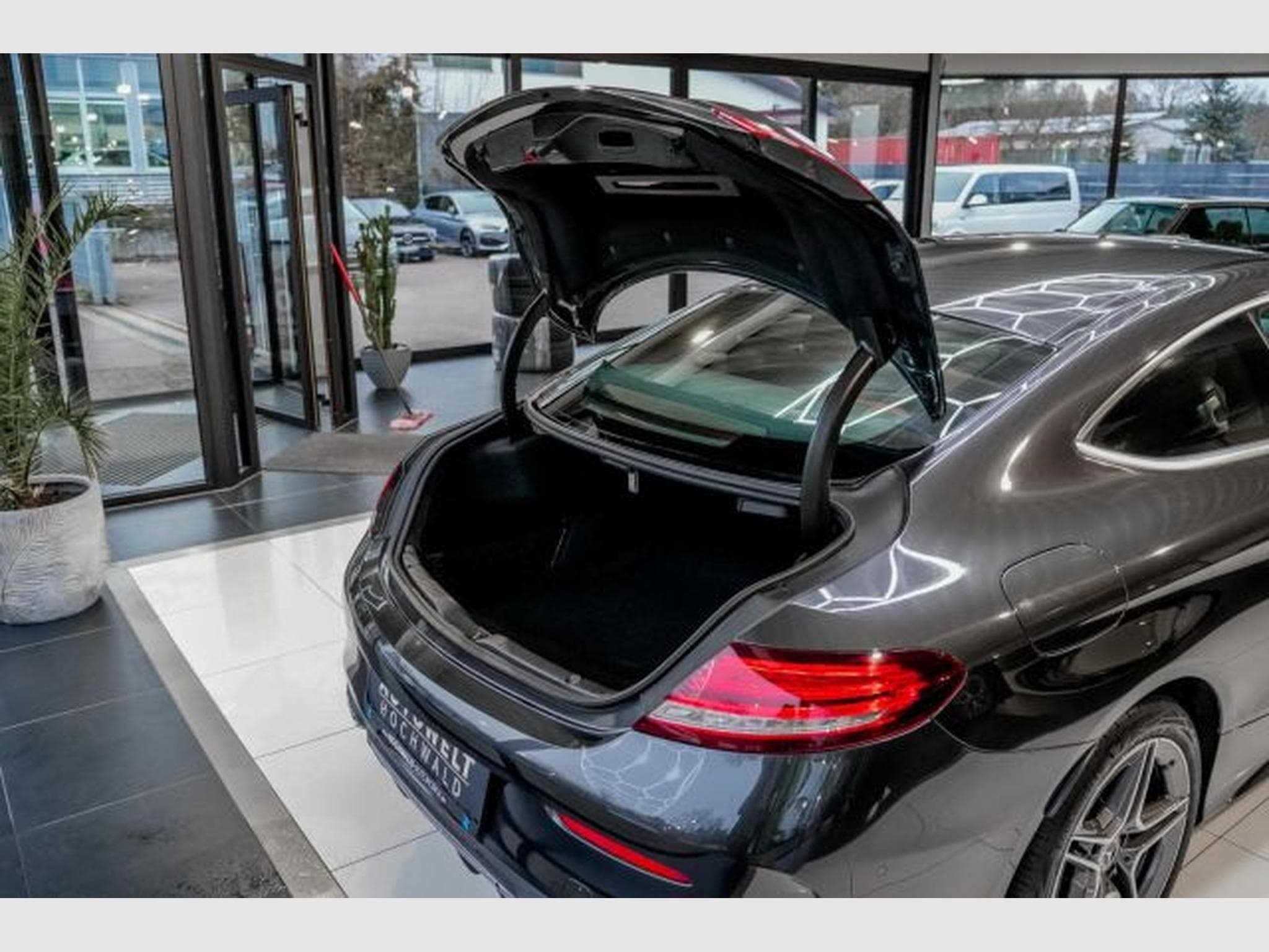 Mercedes C 220 C220d 9G troni 4Matic AMG-Line NAVI LED RFK 1.HD (2020) - Photo 8