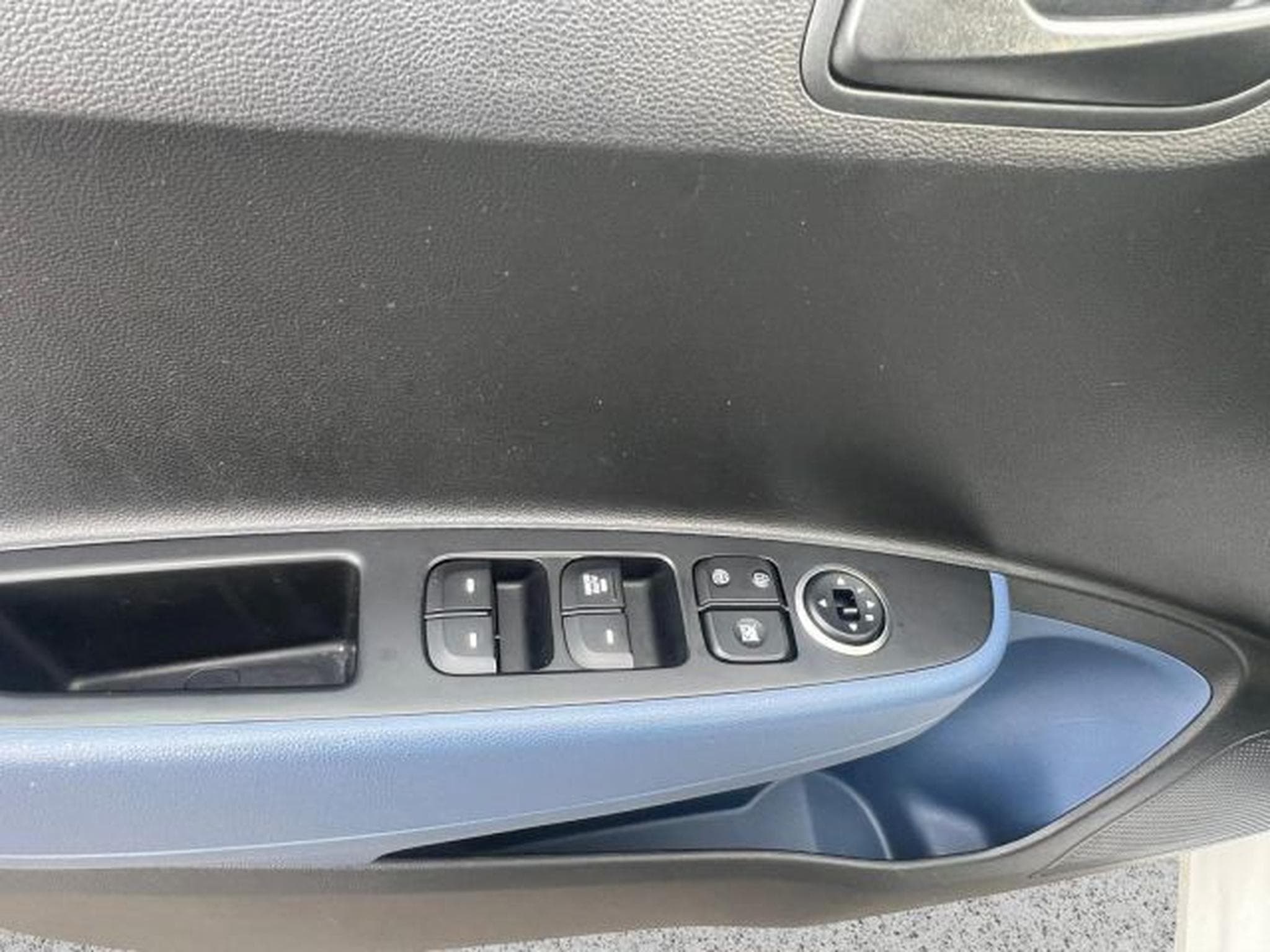 Hyundai i10 i10 Classic KLIMA,PDC,ESP,FENSTERELEK.,BT Klima (2014) - Photo 12