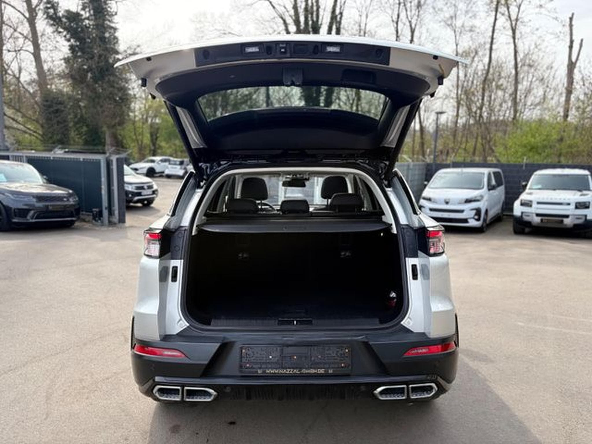 BAIC Beijing X75 Beijing X75 *NAVI*PNAO*LEDER*KAMERA* (2024) - Foto 8