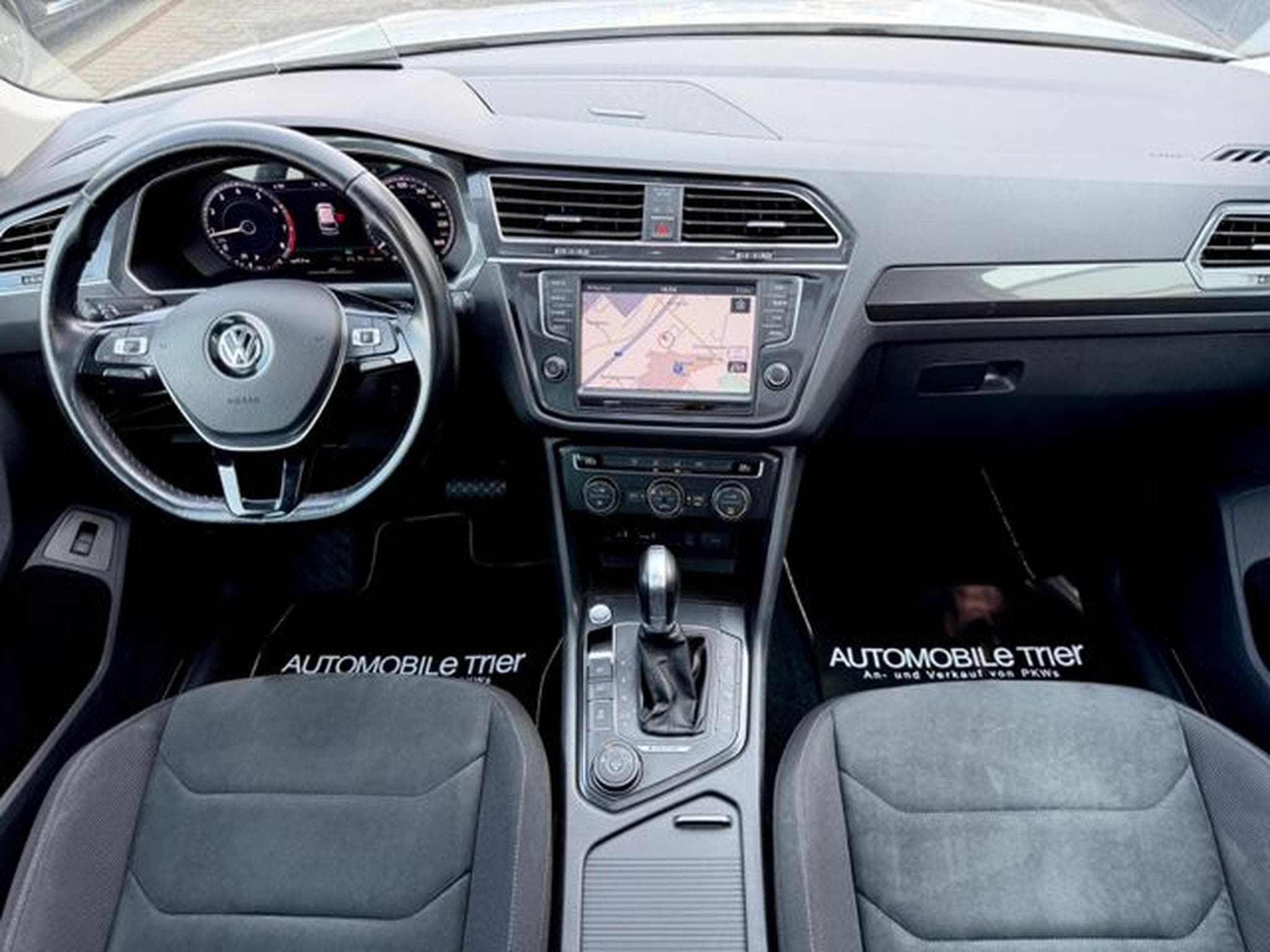 VW Tiguan Tiguan Highline 2.0 TSI DSG 4Motion /LED/ACC/AHK (2017) - Foto 11