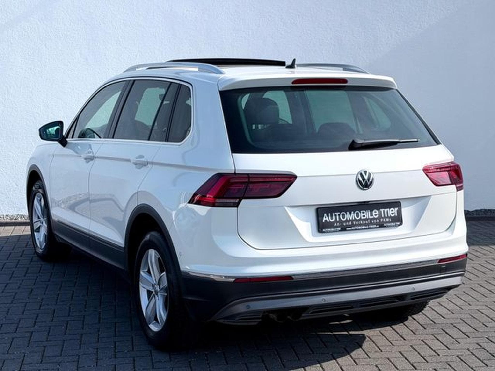VW Tiguan Tiguan Highline 2.0 TSI DSG 4Motion /LED/ACC/AHK (2017) - Foto 7