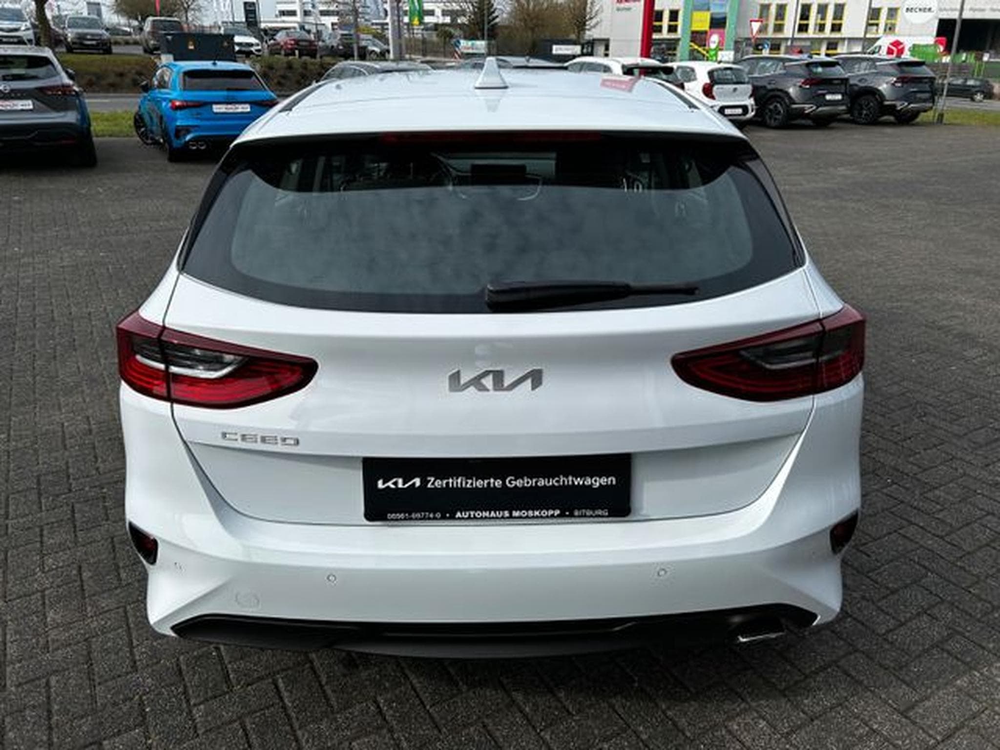 Kia Ceed Ceed 1.5 T-GDI DCT Vision Komfort+ Navi Kamera (2024) - Photo 6