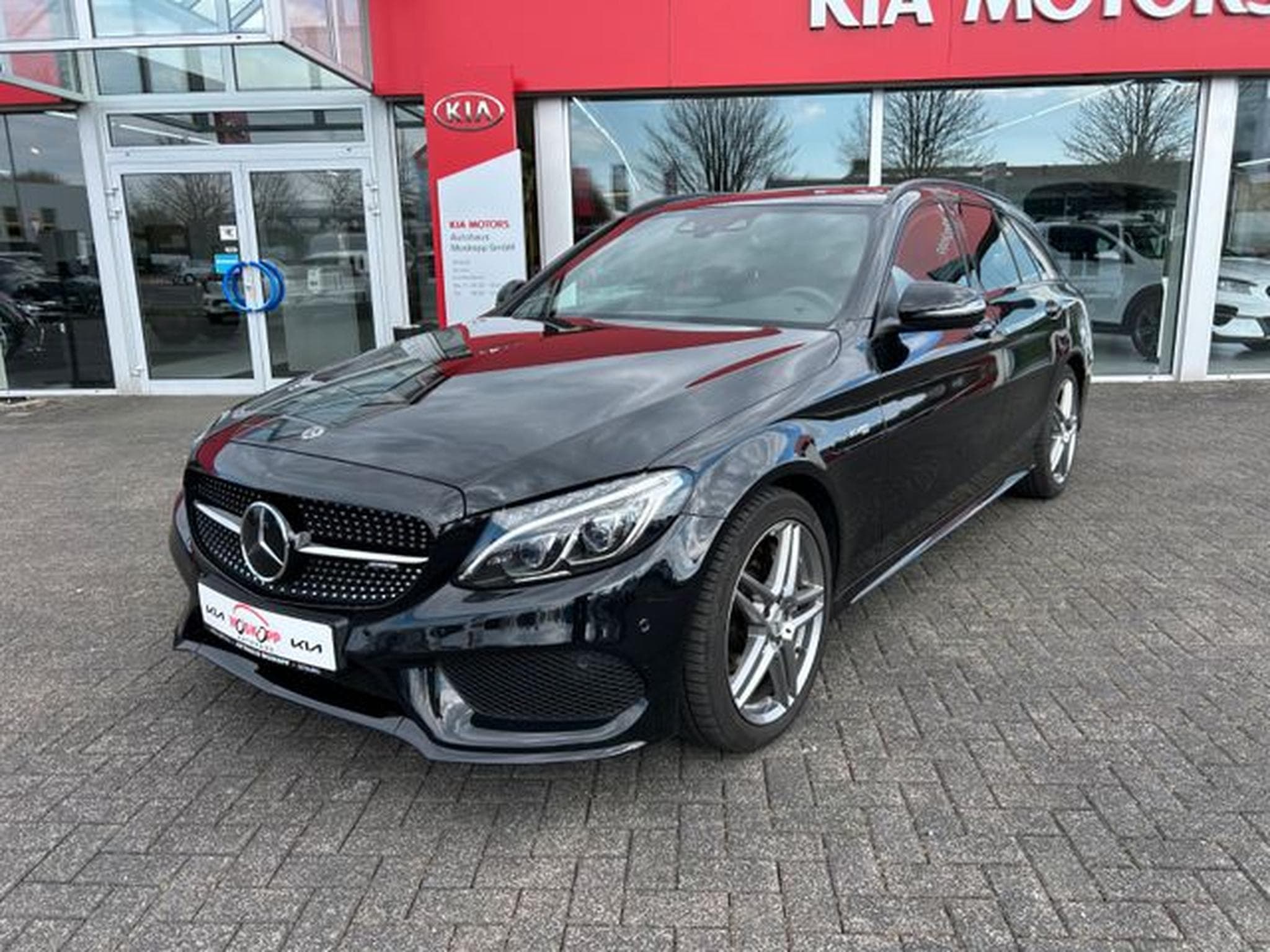Mercedes C 43 AMG C 43 T AMG 4Matic Pano Navi Leder Kamera (2017) - Foto 3
