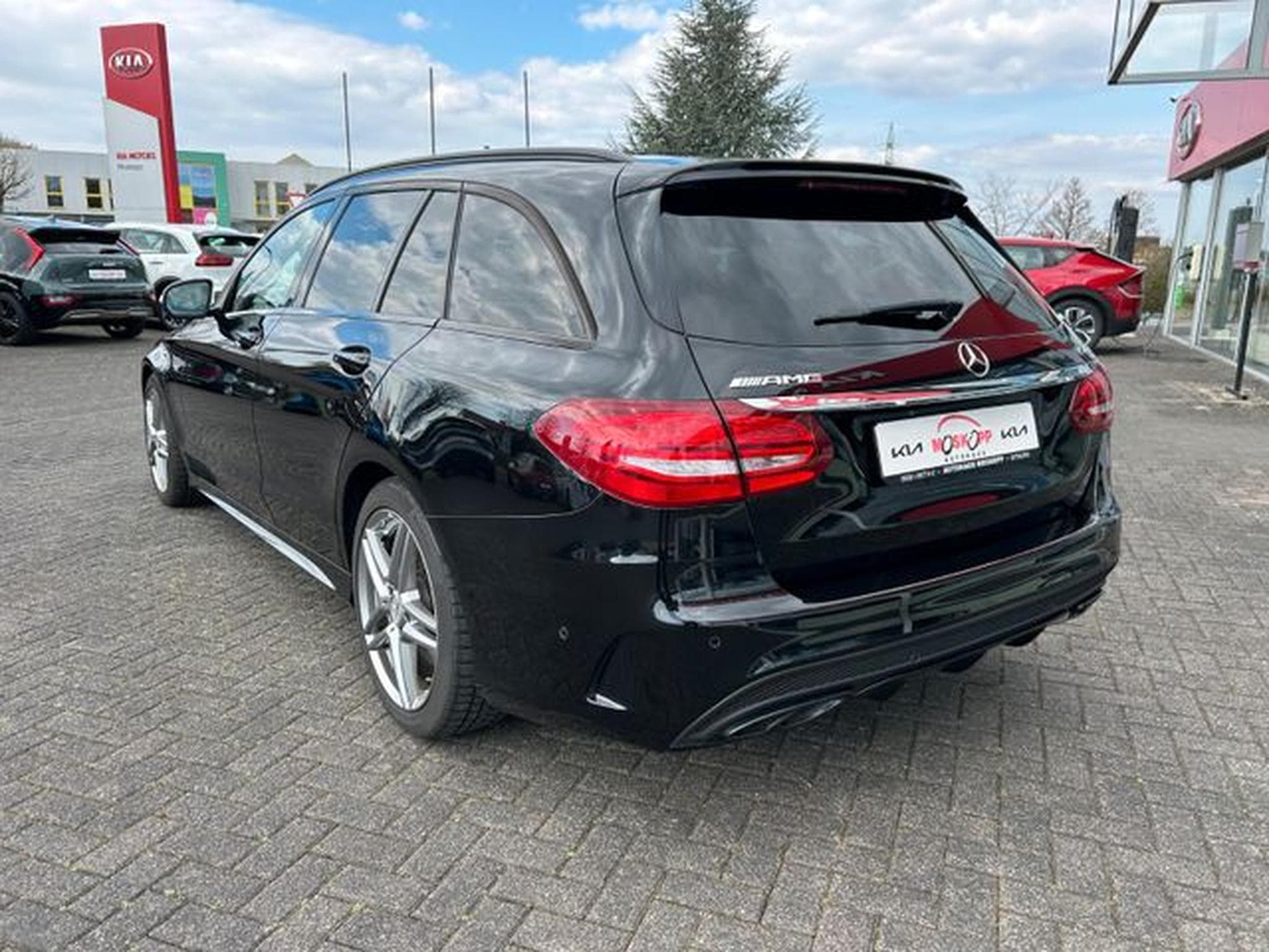 Mercedes C 43 AMG C 43 T AMG 4Matic Pano Navi Leder Kamera (2017) - Foto 5