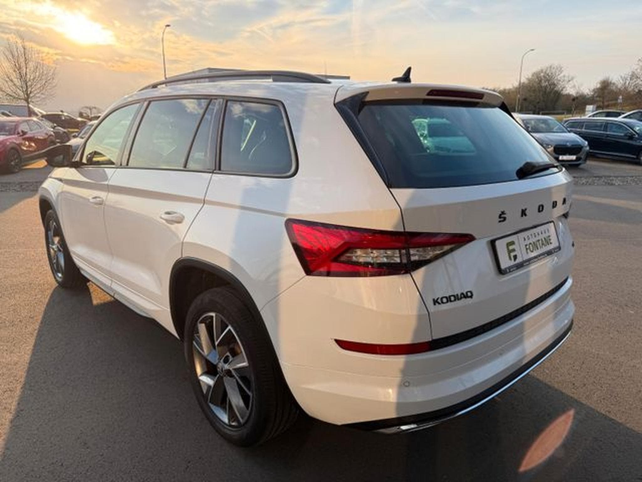 Skoda Kodiaq Kodiaq 2,0TDi Sportline 4x4 Pano 19" AHK DCC ACC (2021) - Foto 7