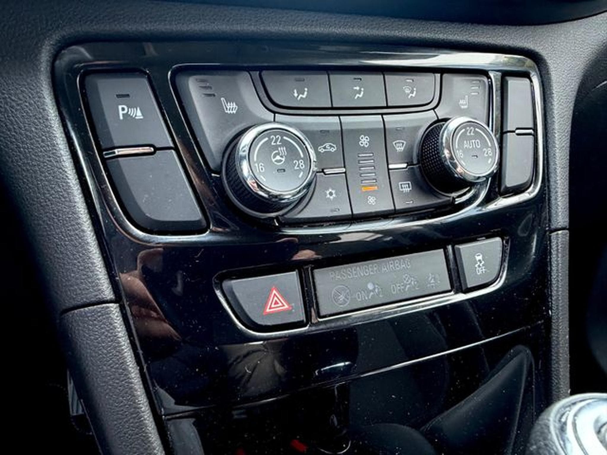 Opel Mokka Mokka X Innovation 1.4 Turbo Automatik GARANTIE (2019) - Photo 16