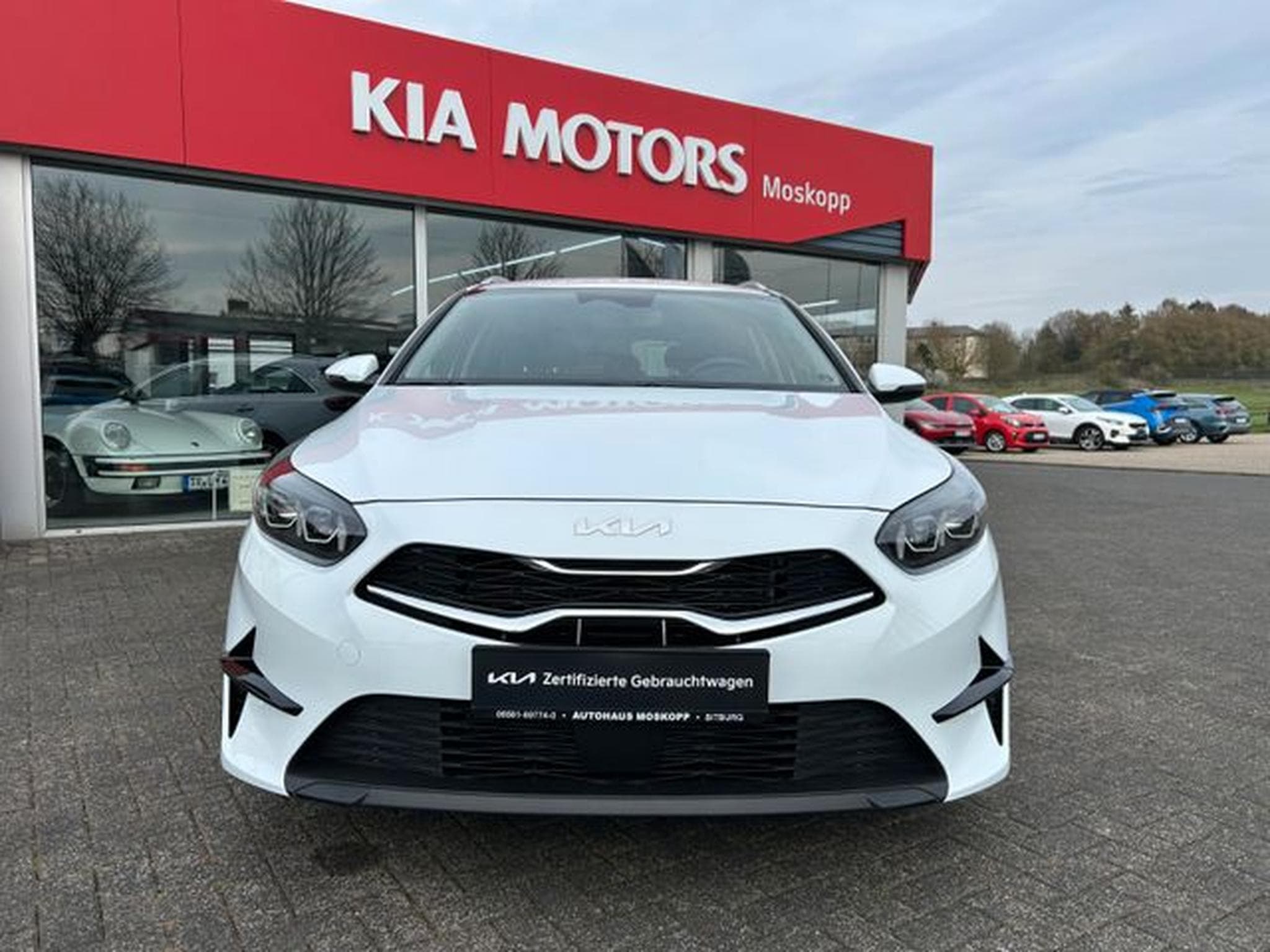 Kia Ceed Ceed SW 1,5T-GDI DCT Spirit Navi Kamera JBL LED (2024) - Foto 2