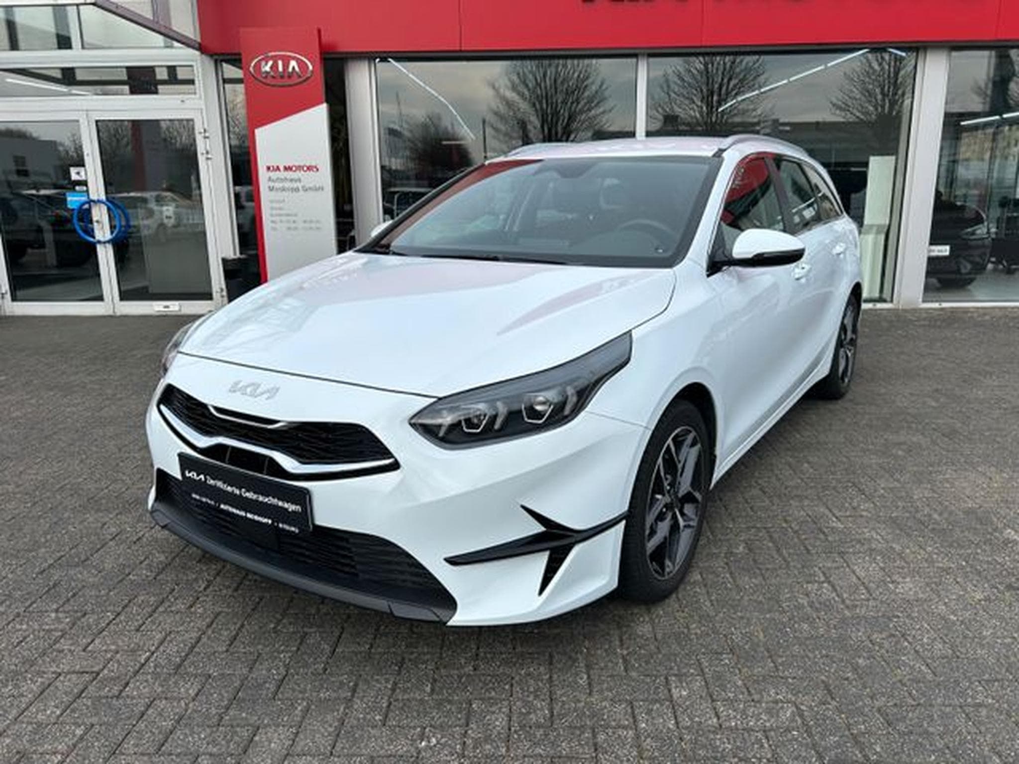 Kia Ceed Ceed SW 1,5T-GDI DCT Spirit Navi Kamera JBL LED (2024) - Foto 3