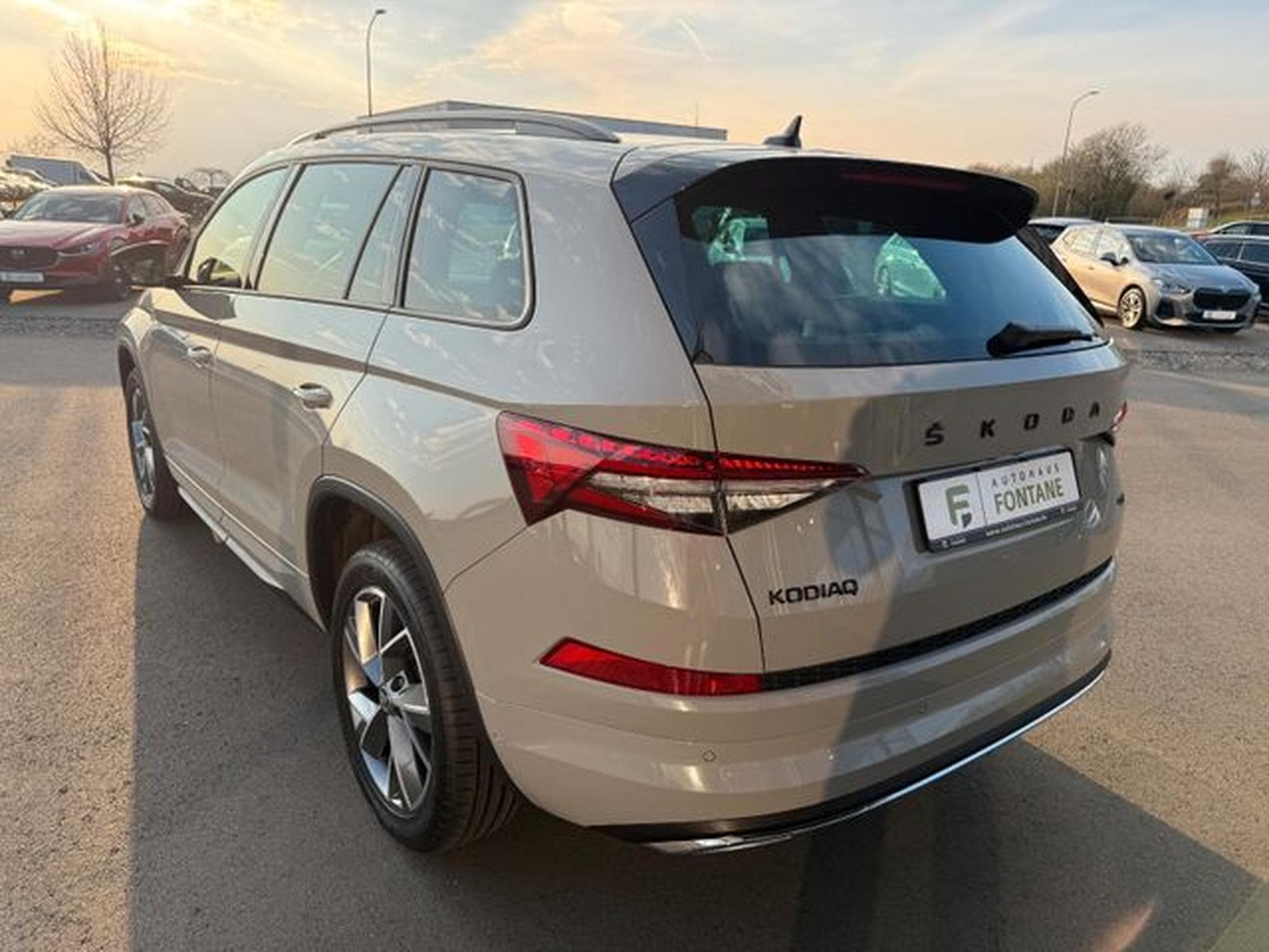 Skoda Kodiaq Kodiaq 2,0TDi Sportline 4x4 AHK Matrix Memo Key (2023) - Foto 7