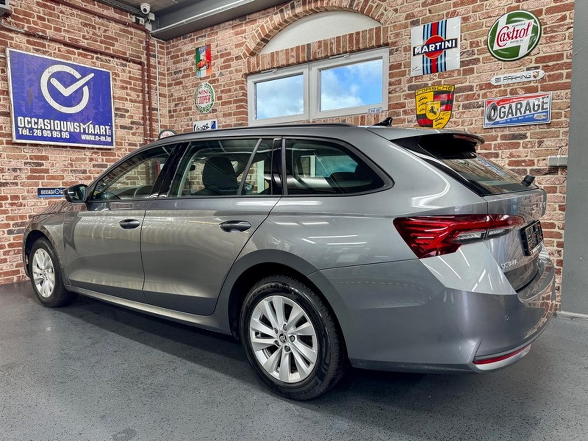 Skoda Octavia Octavia Combi 2.0 TDi 150cv Auto SELECTION (2024) - Foto 2