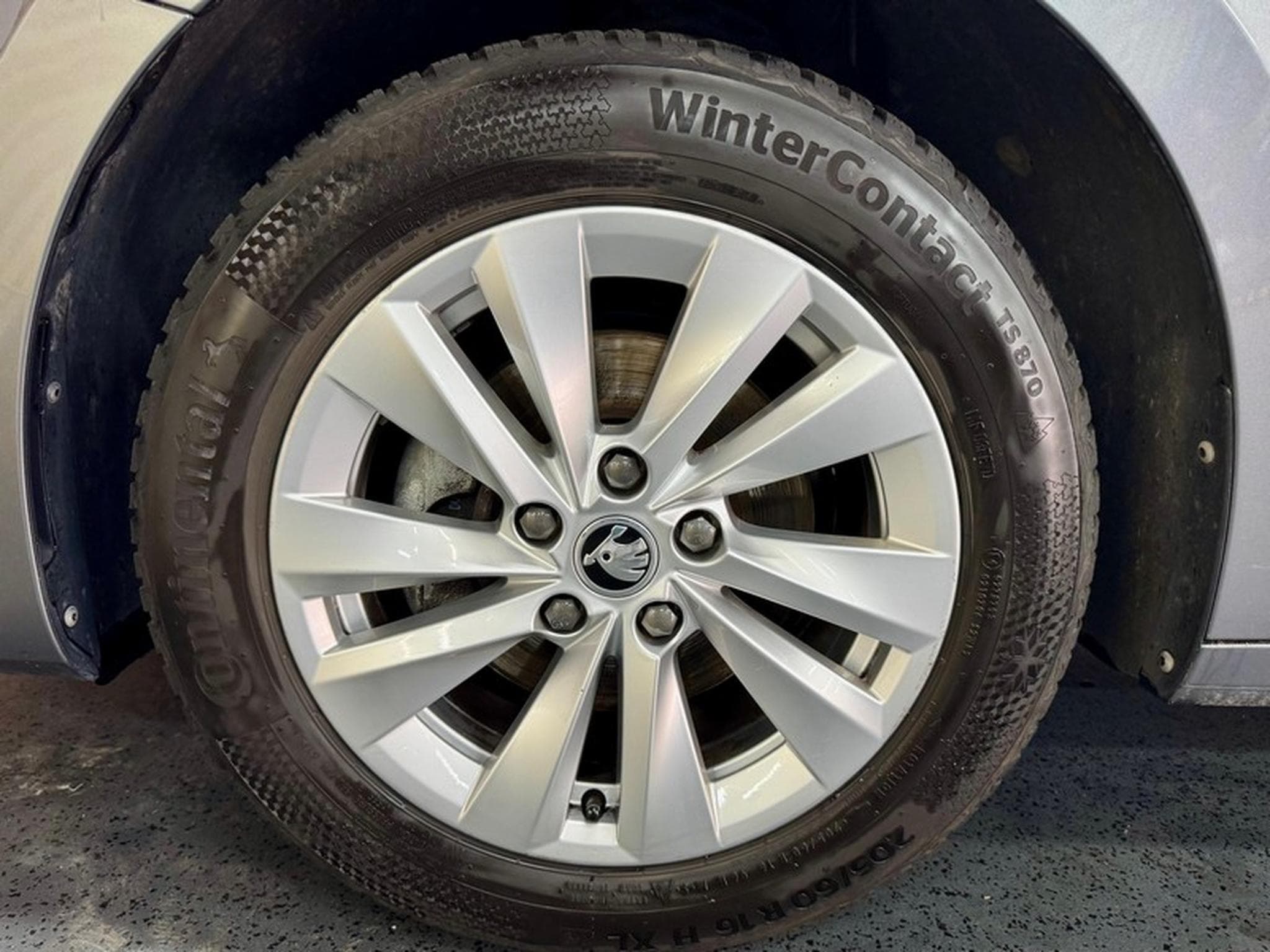 Skoda Octavia Octavia Combi 2.0 TDi 150cv Auto SELECTION (2024) - Foto 3