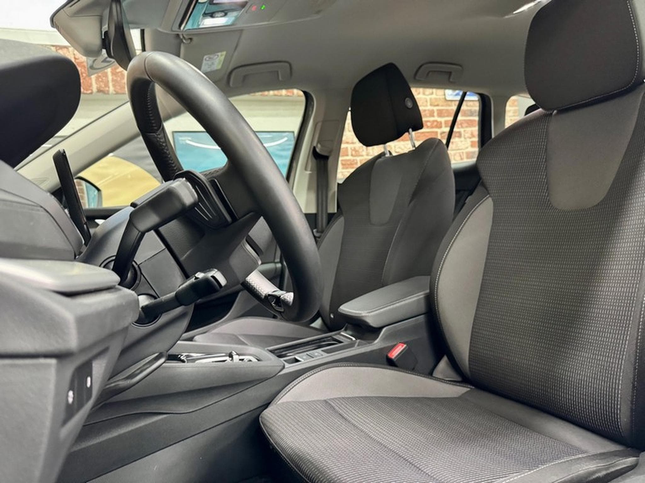 Skoda Octavia Octavia Combi 2.0 TDi 150cv Auto SELECTION (2024) - Foto 5