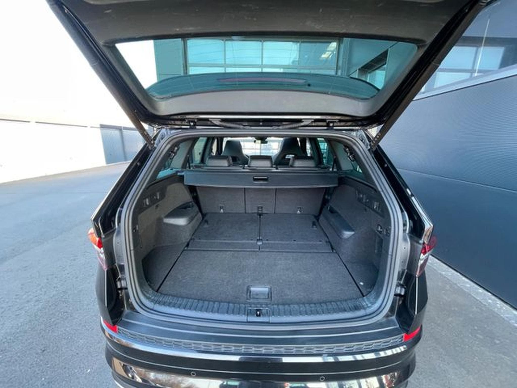 Skoda Kodiaq Kodiaq 2,0TDi  Sportline 7-Sitze Pano AHK Standh (2022) - Foto 12