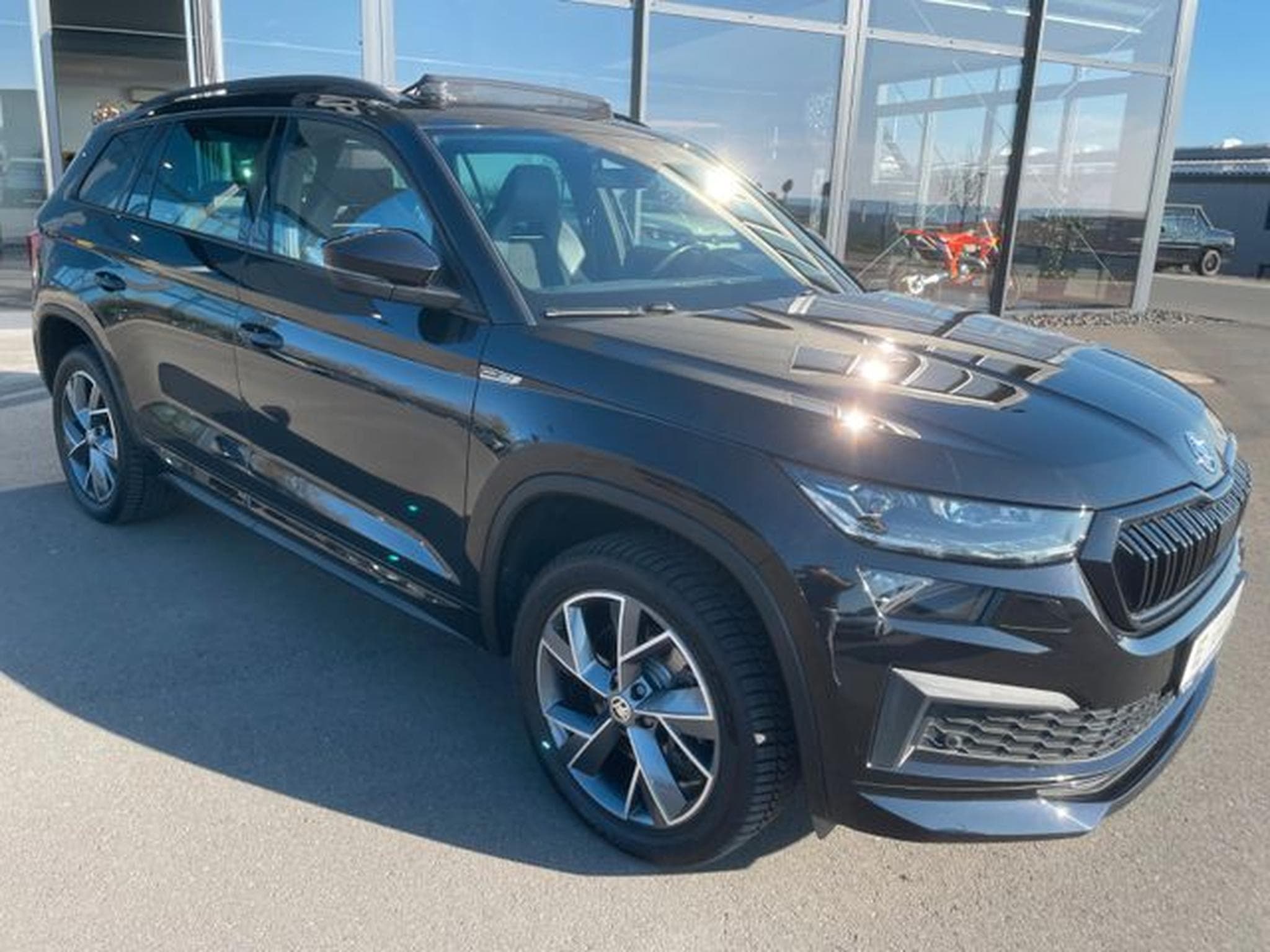 Skoda Kodiaq Kodiaq 2,0TDi  Sportline 7-Sitze Pano AHK Standh (2022) - Foto 4