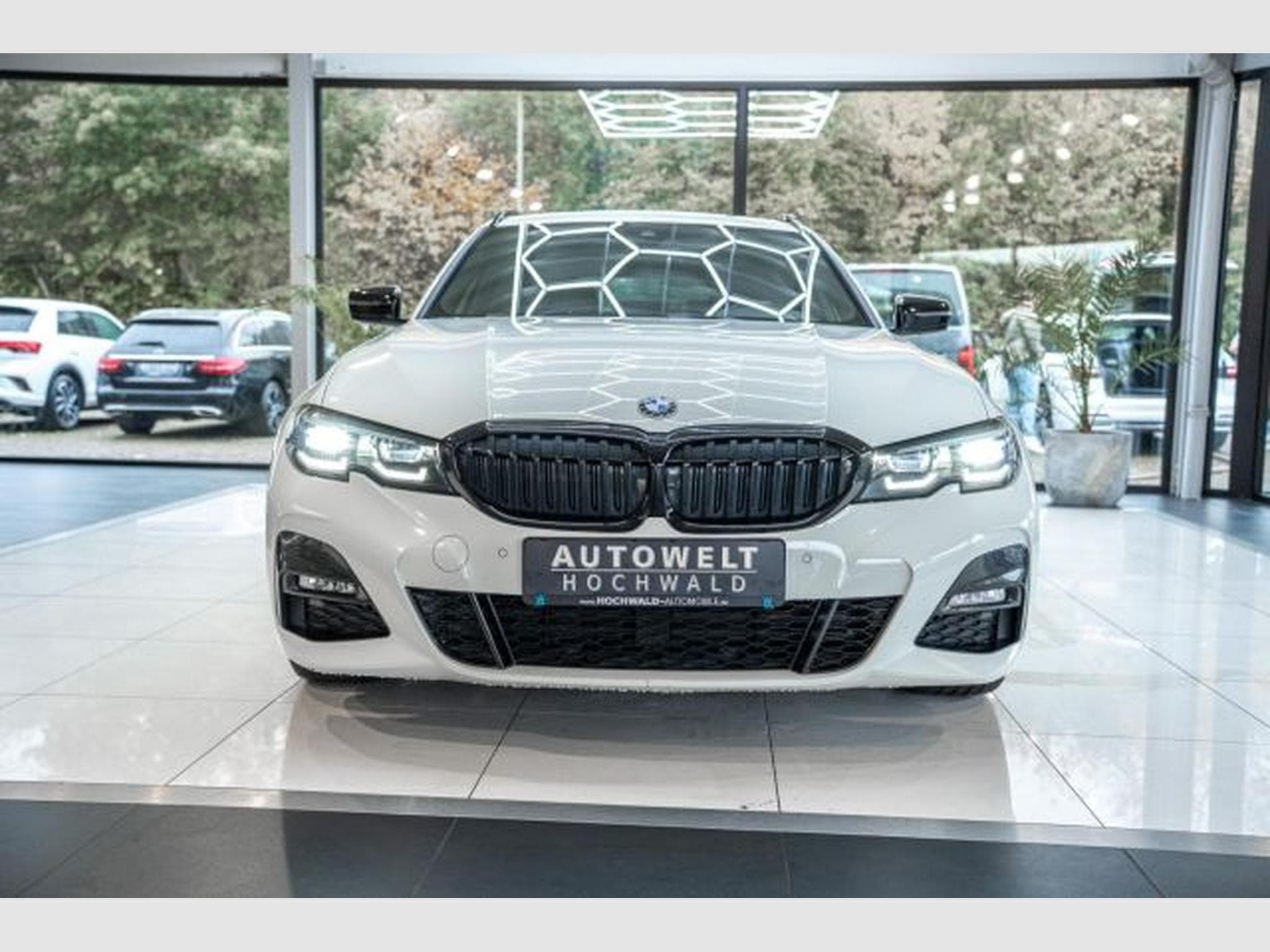 BMW 318 318d M-Sport 8G-Autom. LED NAVI Life Shadow (2021) - Foto 3