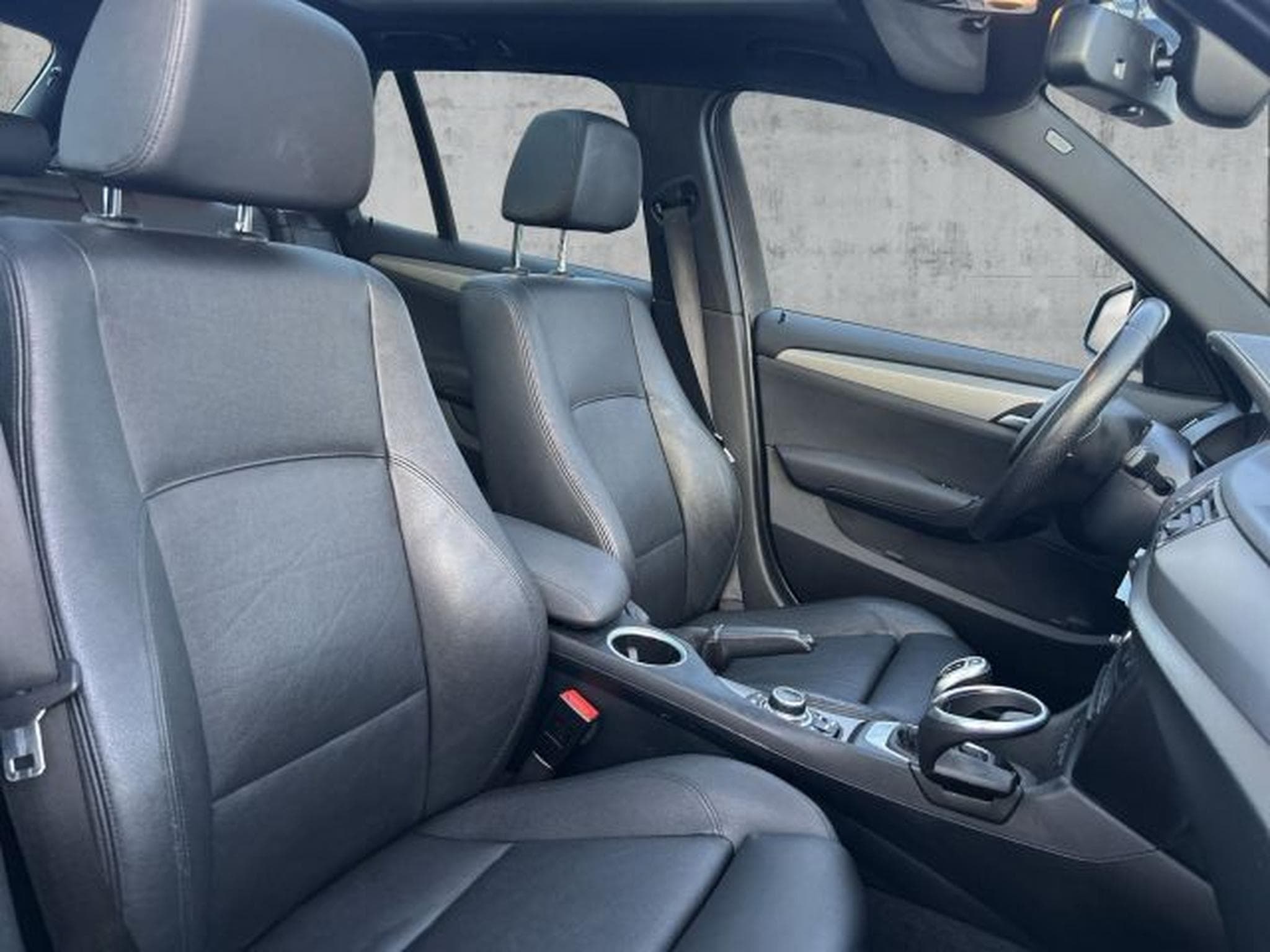 BMW X1 X1 20d xDrive Autom. M-Paket NAVI AHK RFK GSHD (2015) - Photo 13