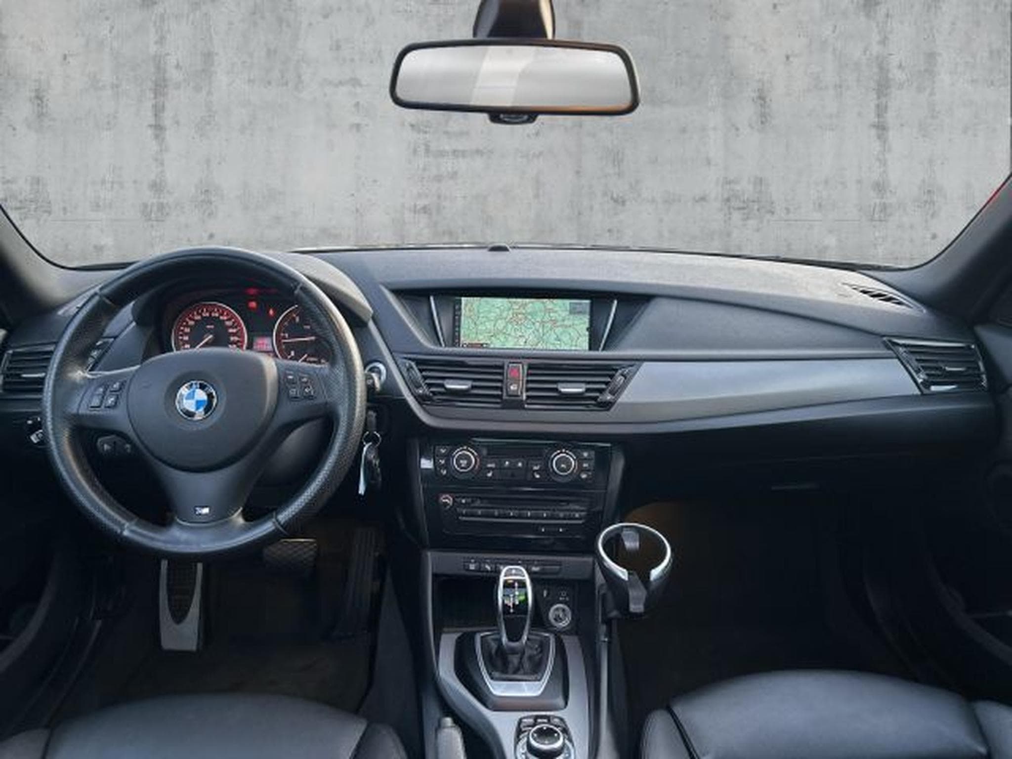 BMW X1 X1 20d xDrive Autom. M-Paket NAVI AHK RFK GSHD (2015) - Photo 14