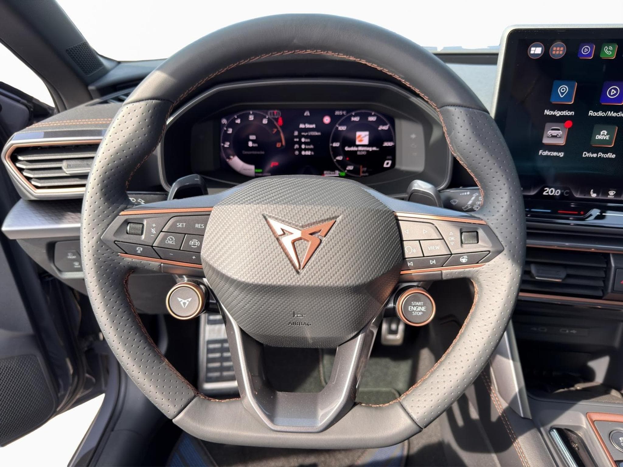 Cupra Leon eTSI (2026) - Photo 10