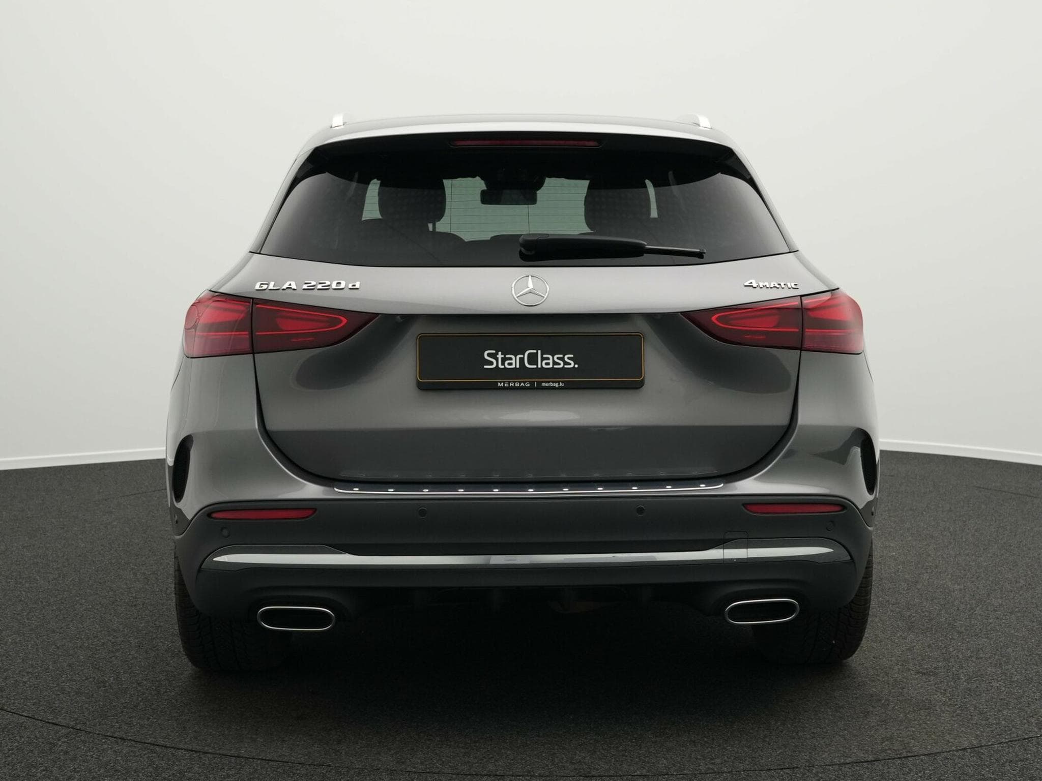 Mercedes GLA 220 d 4MATIC (2024) - Photo 4