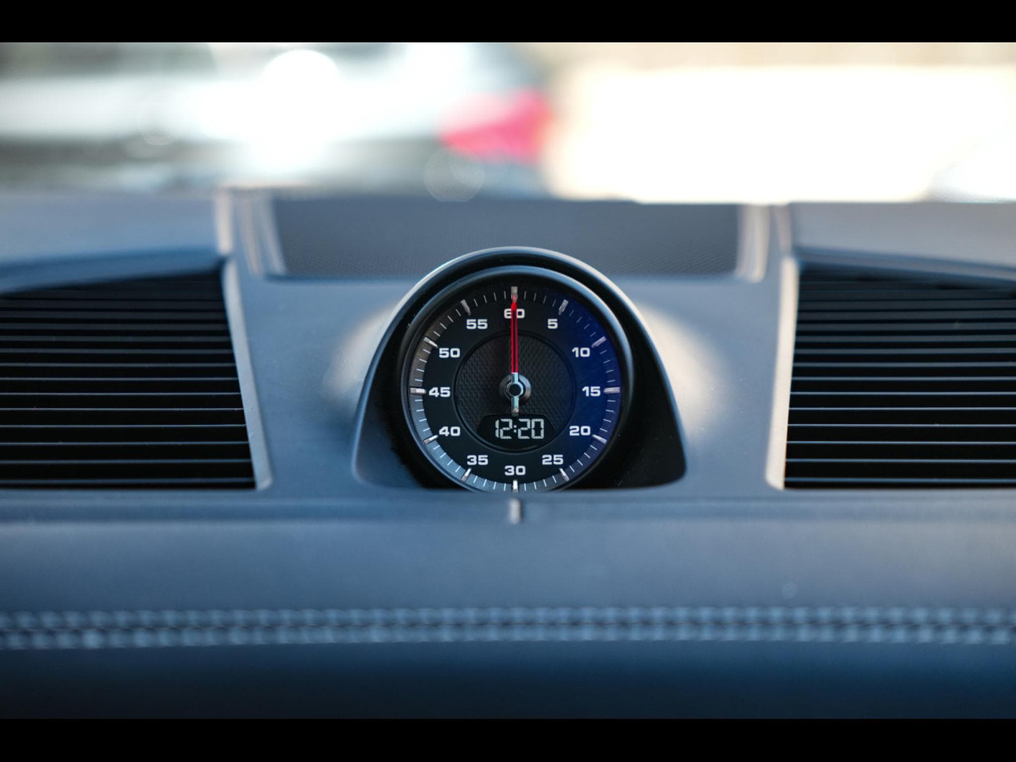 Porsche Cayenne TURBO COUPE TIPTRONIC – MOONLIGHT BLUE (2020) - Foto 17