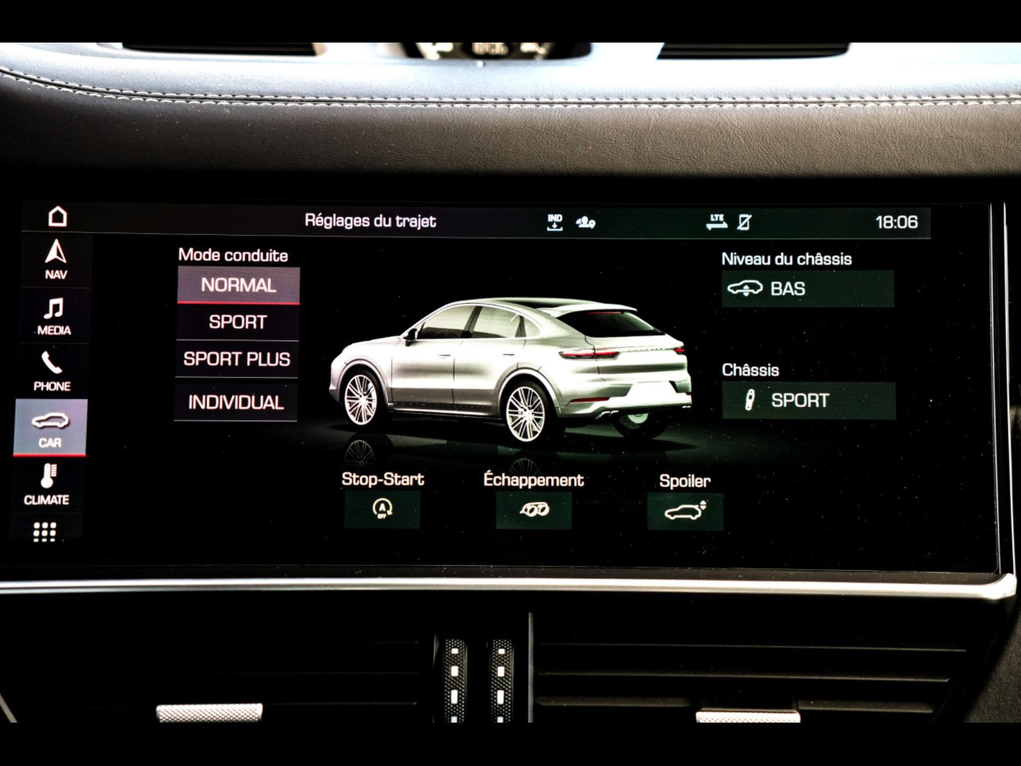 Porsche Cayenne TURBO COUPE TIPTRONIC – MOONLIGHT BLUE (2020) - Foto 24