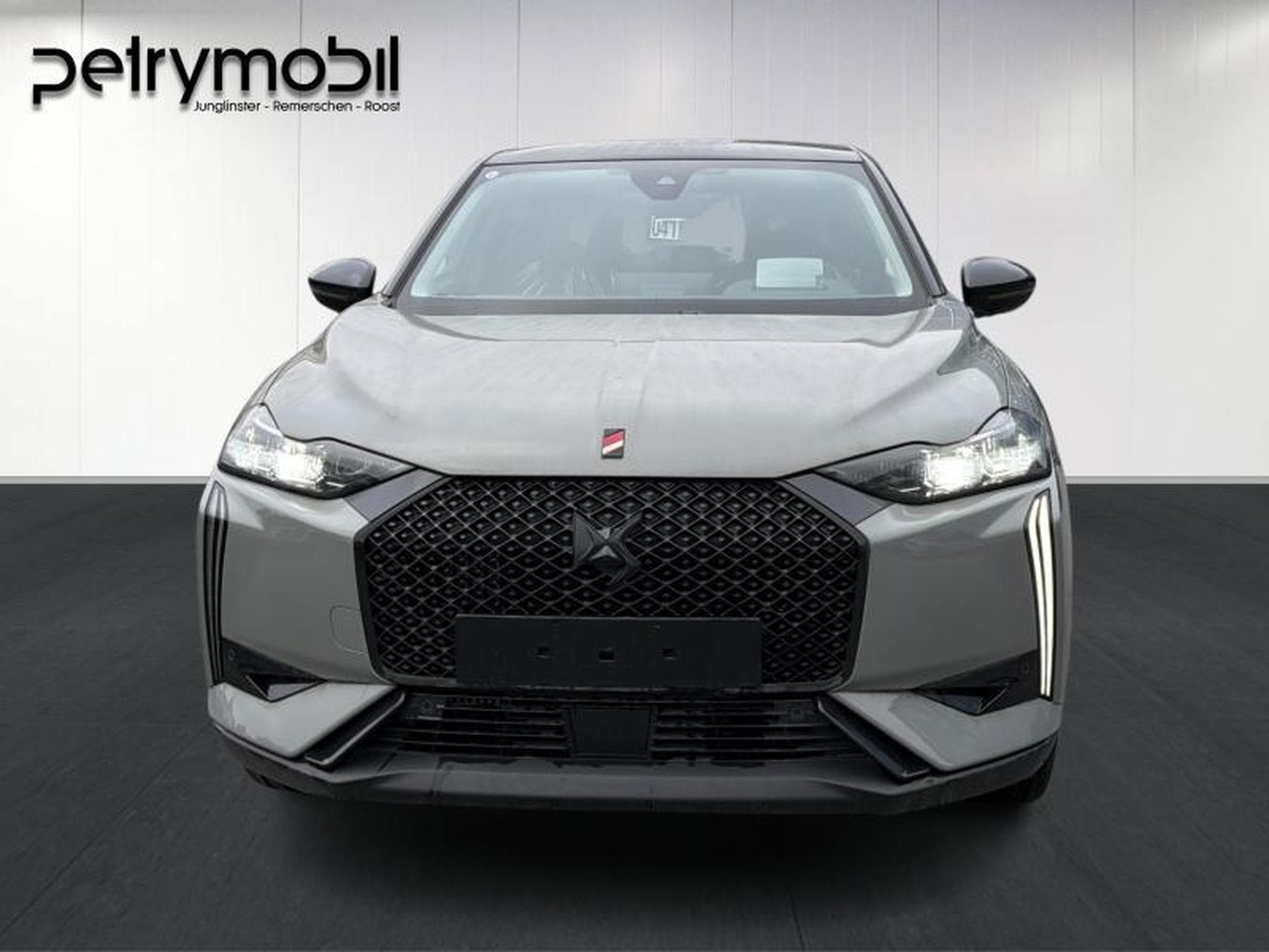 DS Automobiles DS3 PERFOMANCE LINE + (2024) - Foto 2