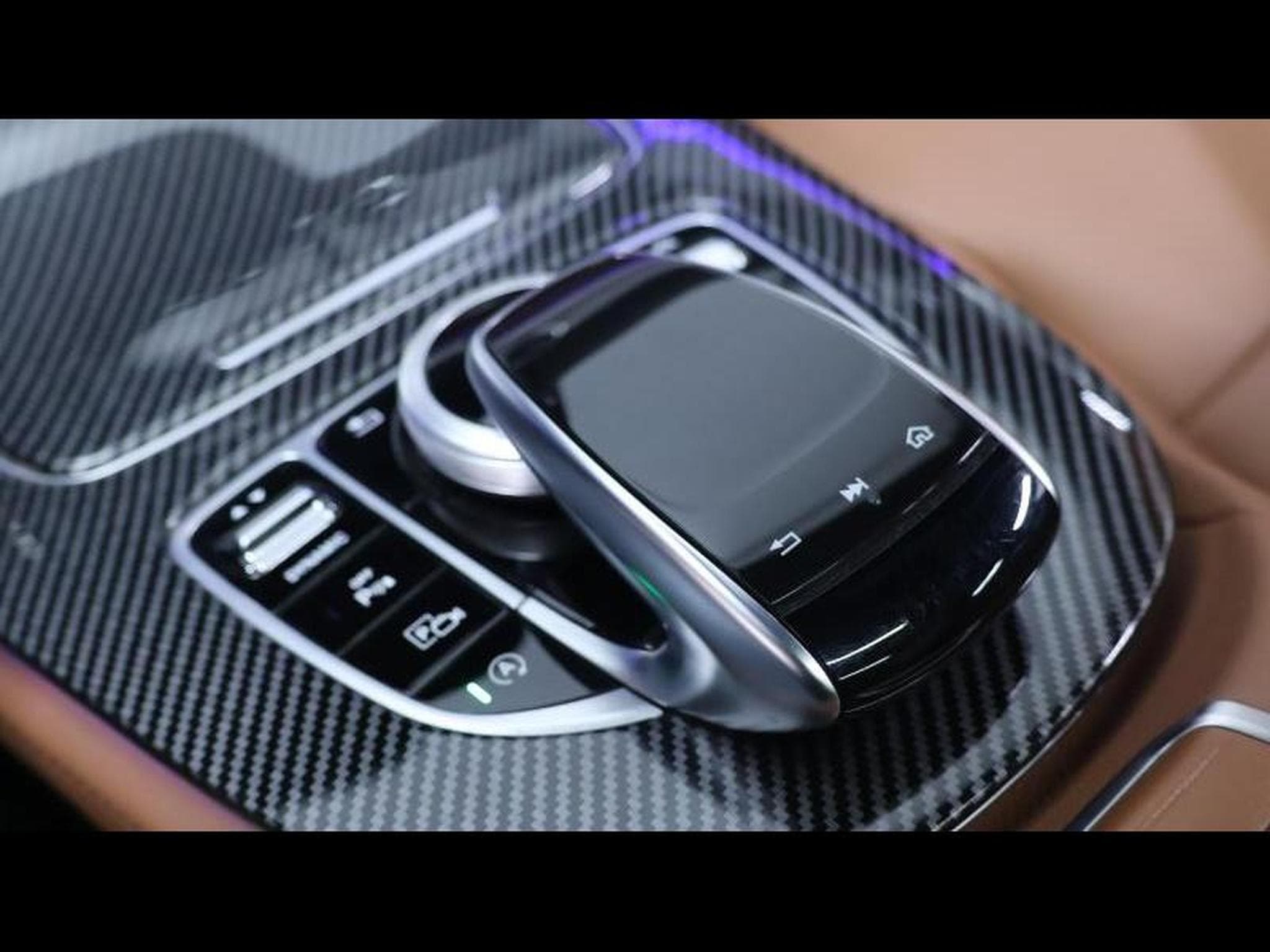 Mercedes E 220 d Limousine AMG Line 9g - Tronic (2019) - Photo 19