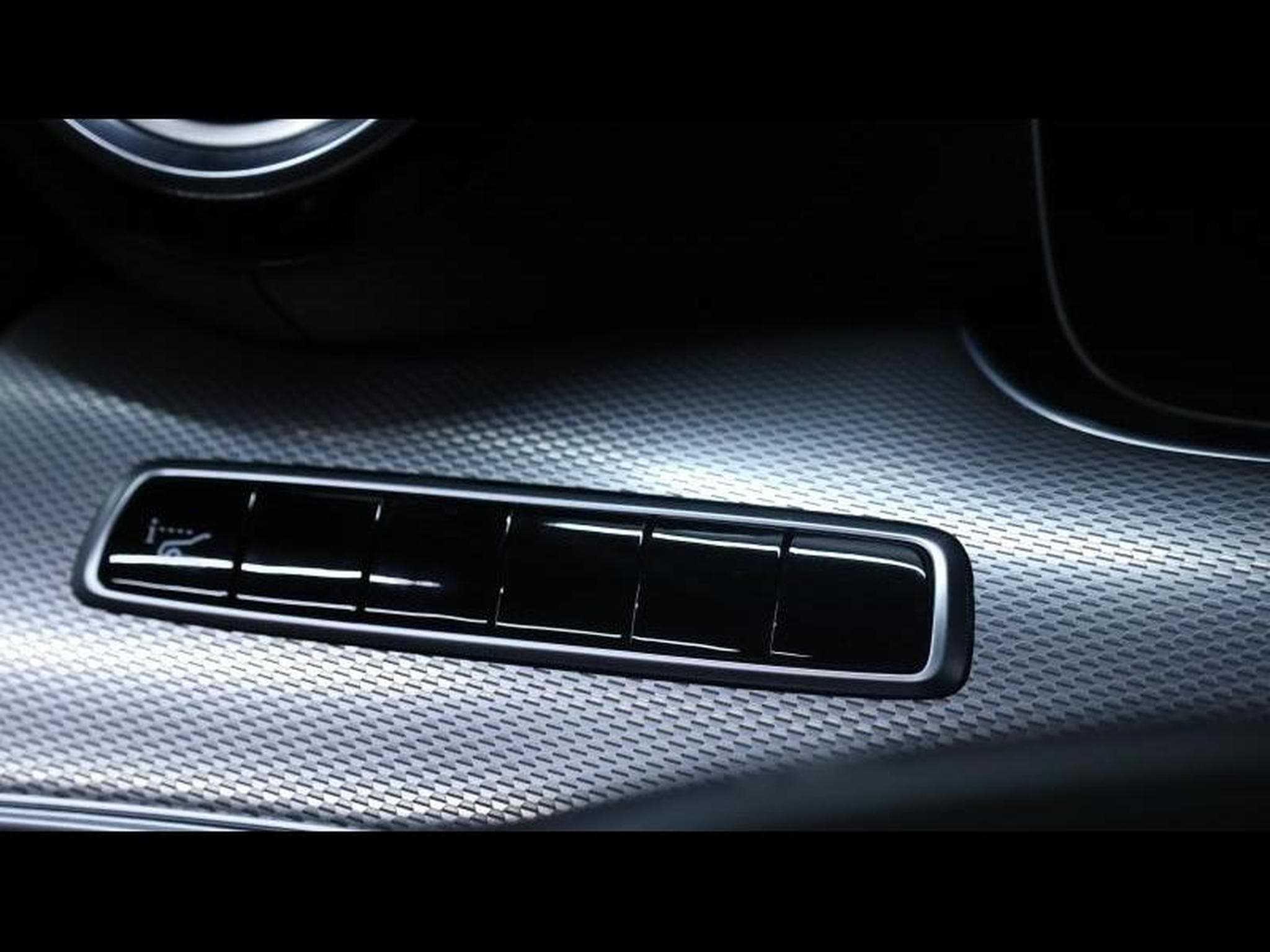 Mercedes E 220 d Limousine AMG Line 9g - Tronic (2019) - Photo 28