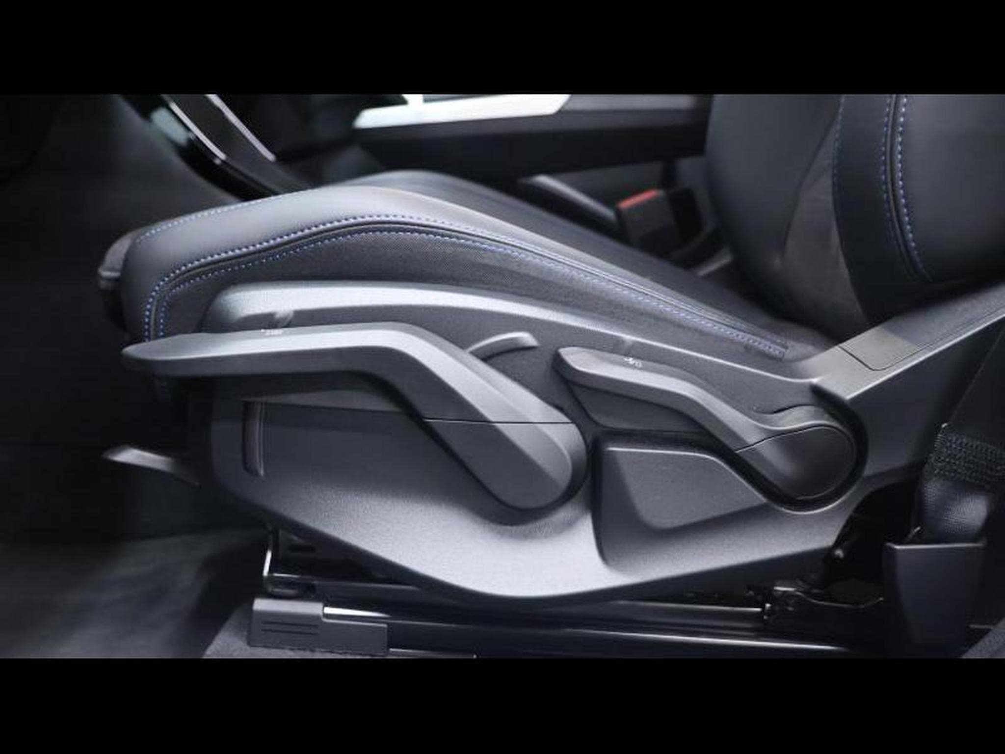 BMW X1 18i sDrive M SPORT  Louyet RE-USED Edition 1 of 10 (2025) - Foto 26