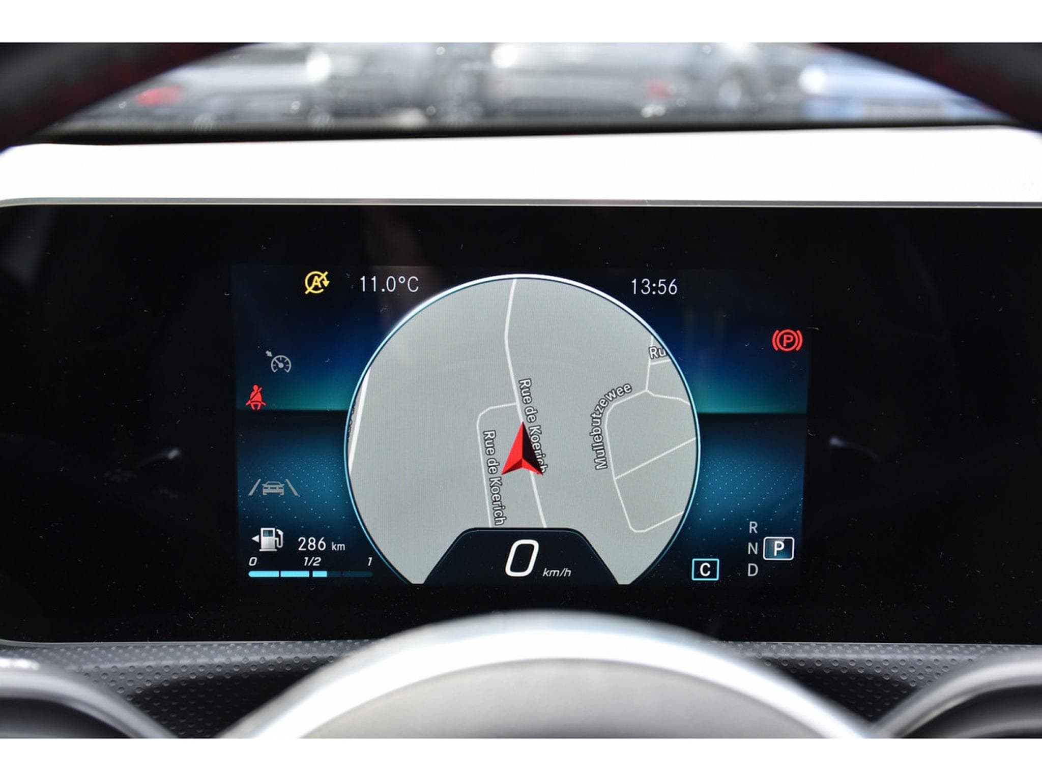 Mercedes A 200 AMG Line 7G-Tronic NIGHT CAM ALU19 1° MAIN (2020) - Foto 17